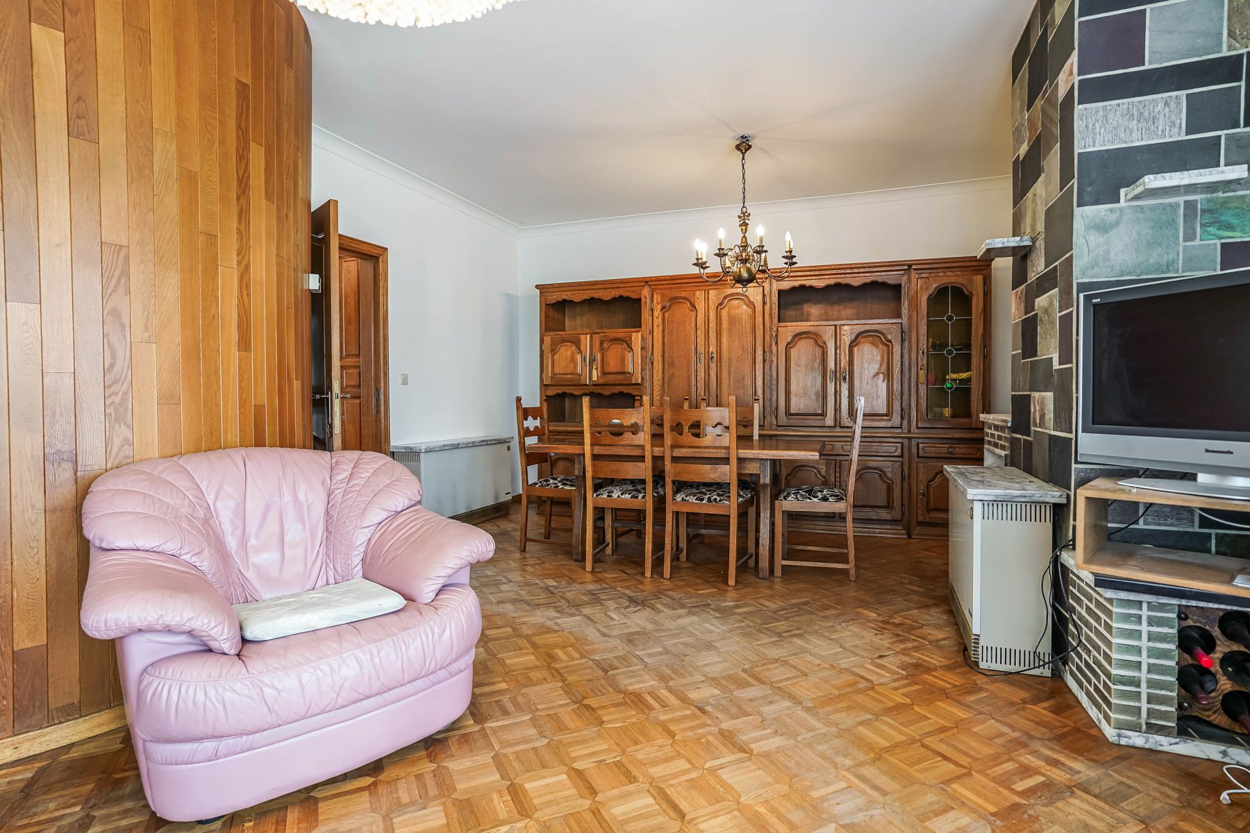 Uitstekend gelegen, te renoveren halfopen bebouwing met prachtige tuin te Londerzeel foto 7