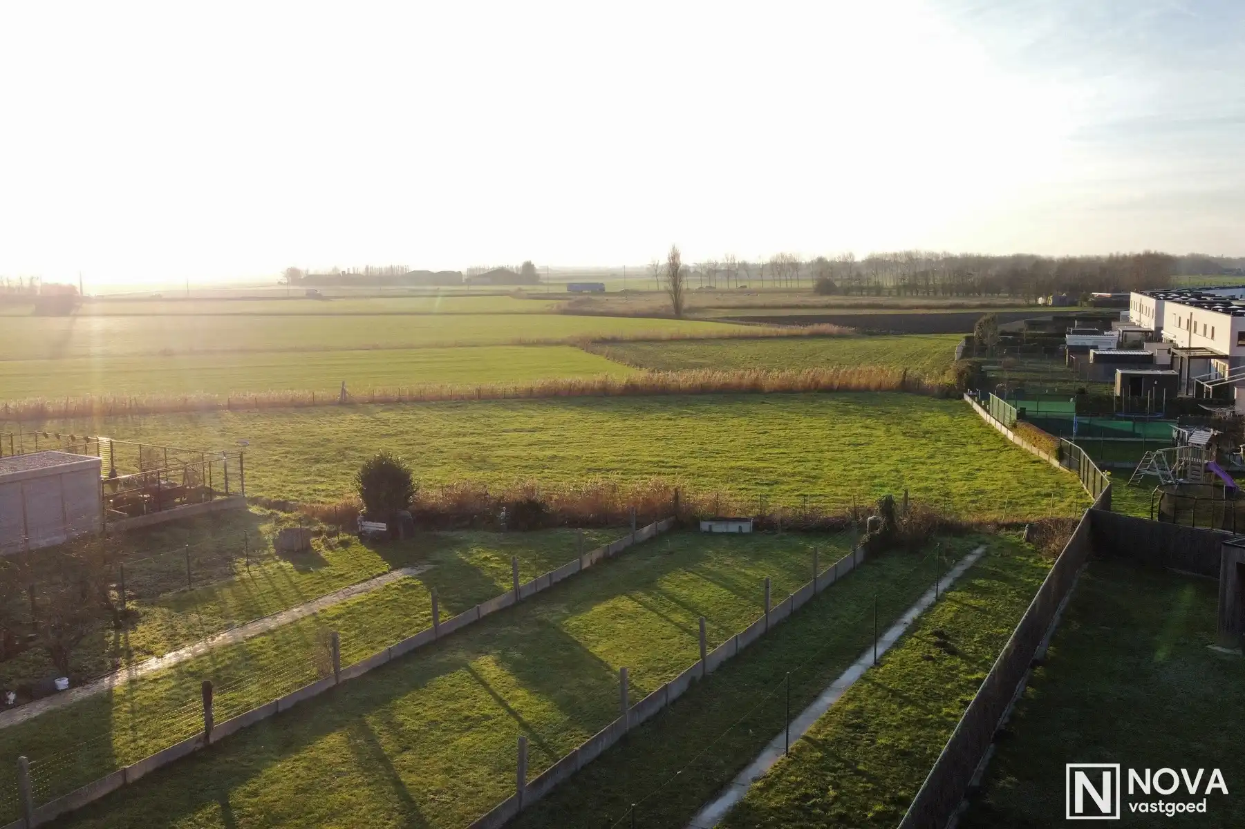 Volledig vernieuwde woning met 3 slaapkamers en tuin. foto 18