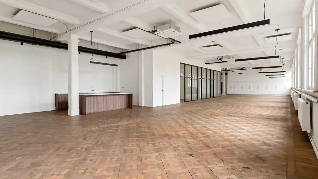 Prestigieuze kantoren te koop aan Frankrijklei in Antwerpen foto 18
