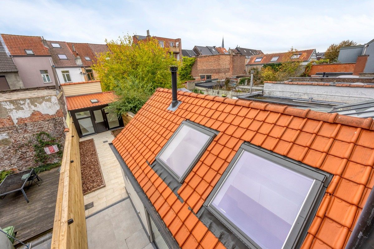 Gerenoveerde gezinswoning met ruim, hartje Ledeberg foto 24