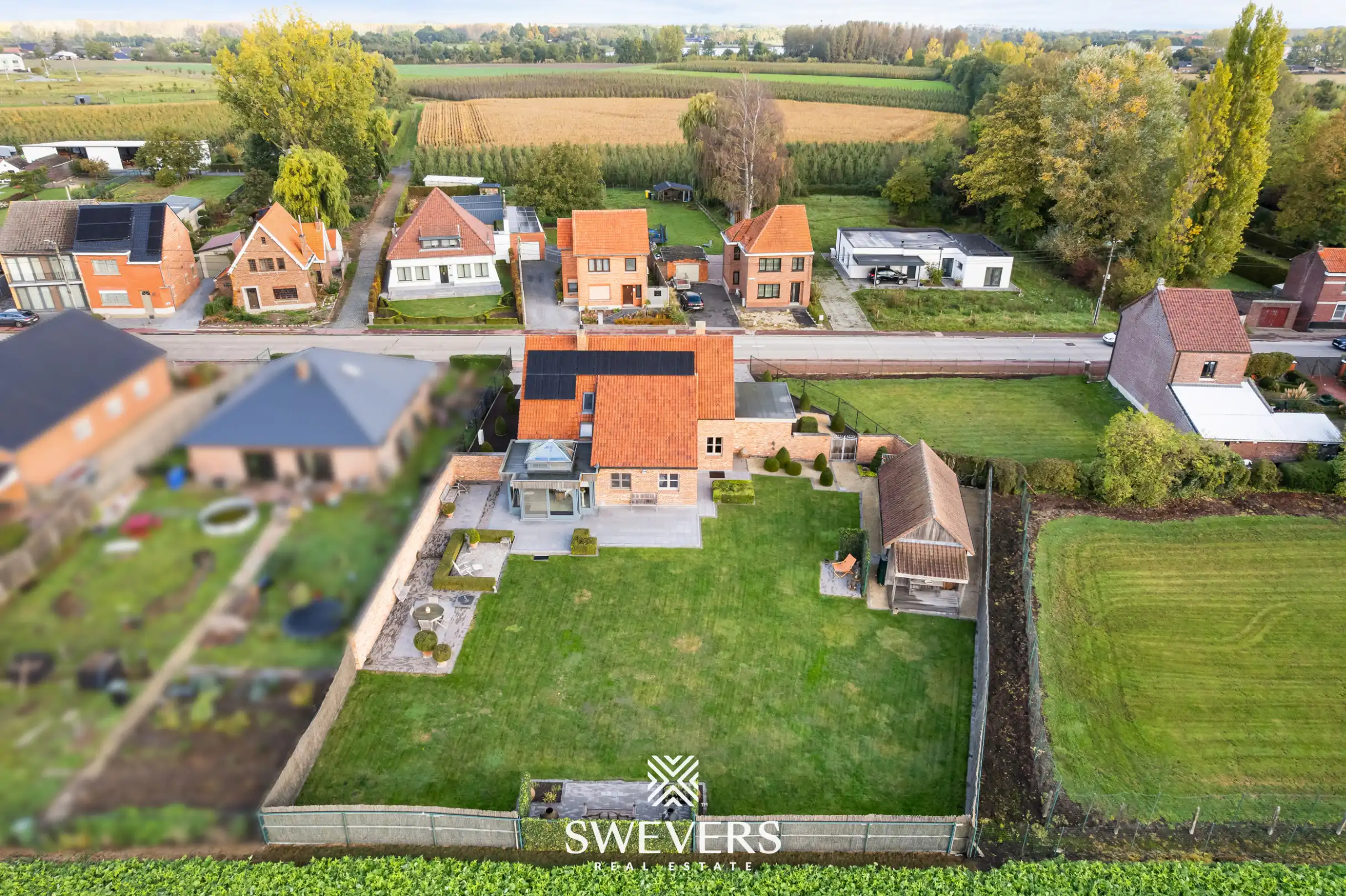 Sfeervolle open bebouwing met royale tuin en veel privacy foto 32