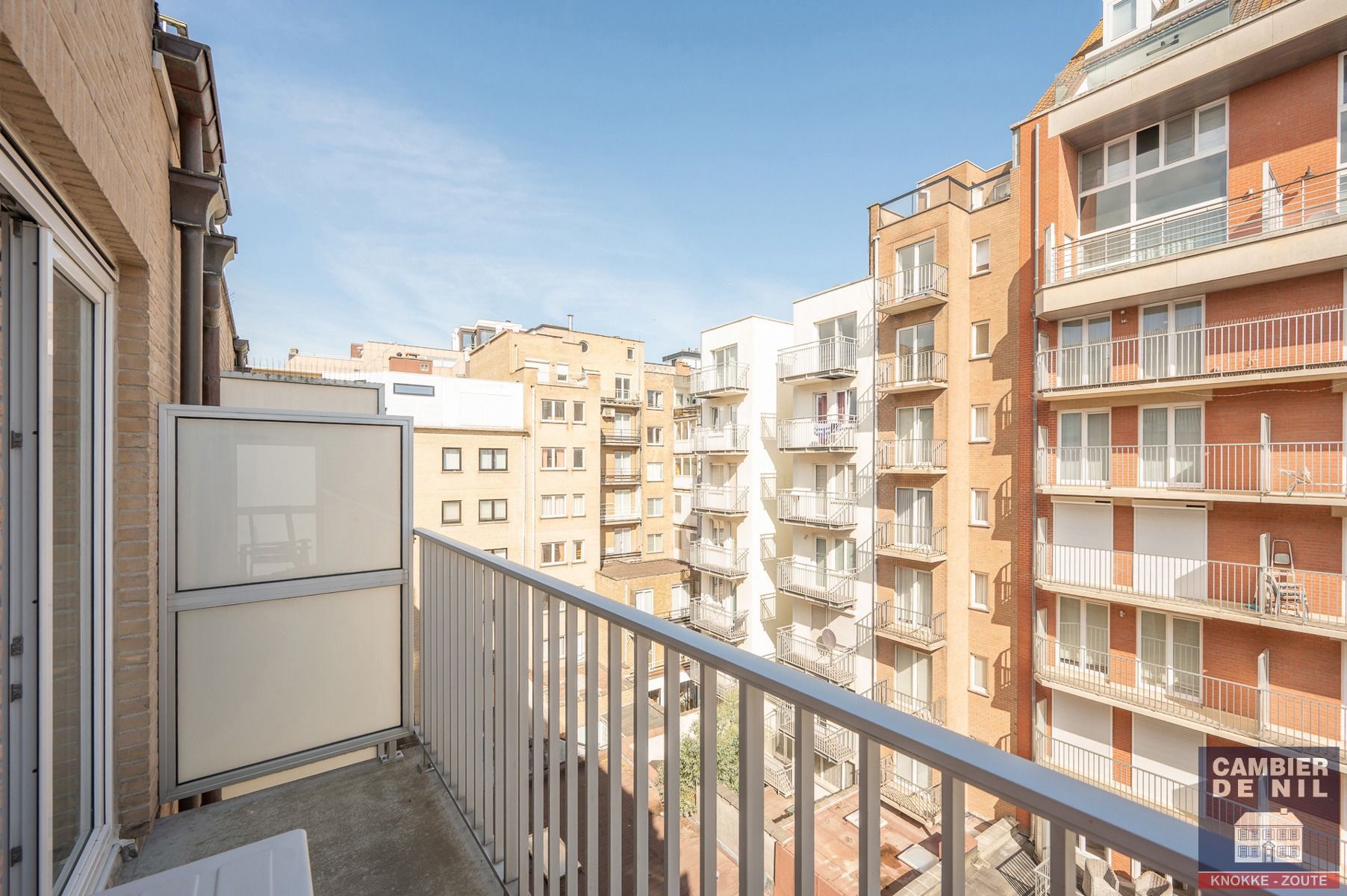Prachtig gemeubeld appartement in standingvolle residentie met open zicht foto 19