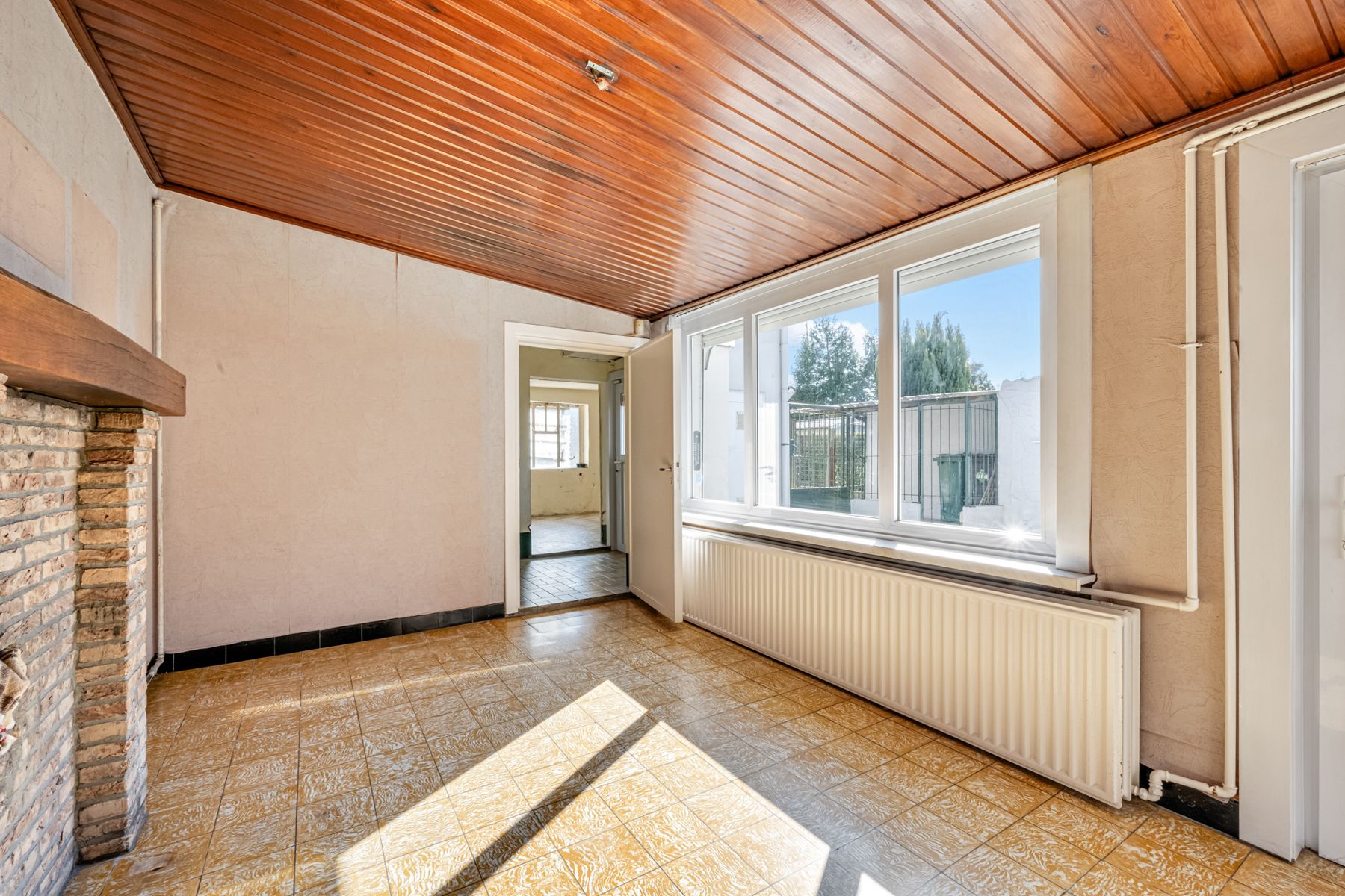 TE RENOVEREN HUIS MET LANDELIJKE LIGGING EN UITBREIDINGMOG. foto 19
