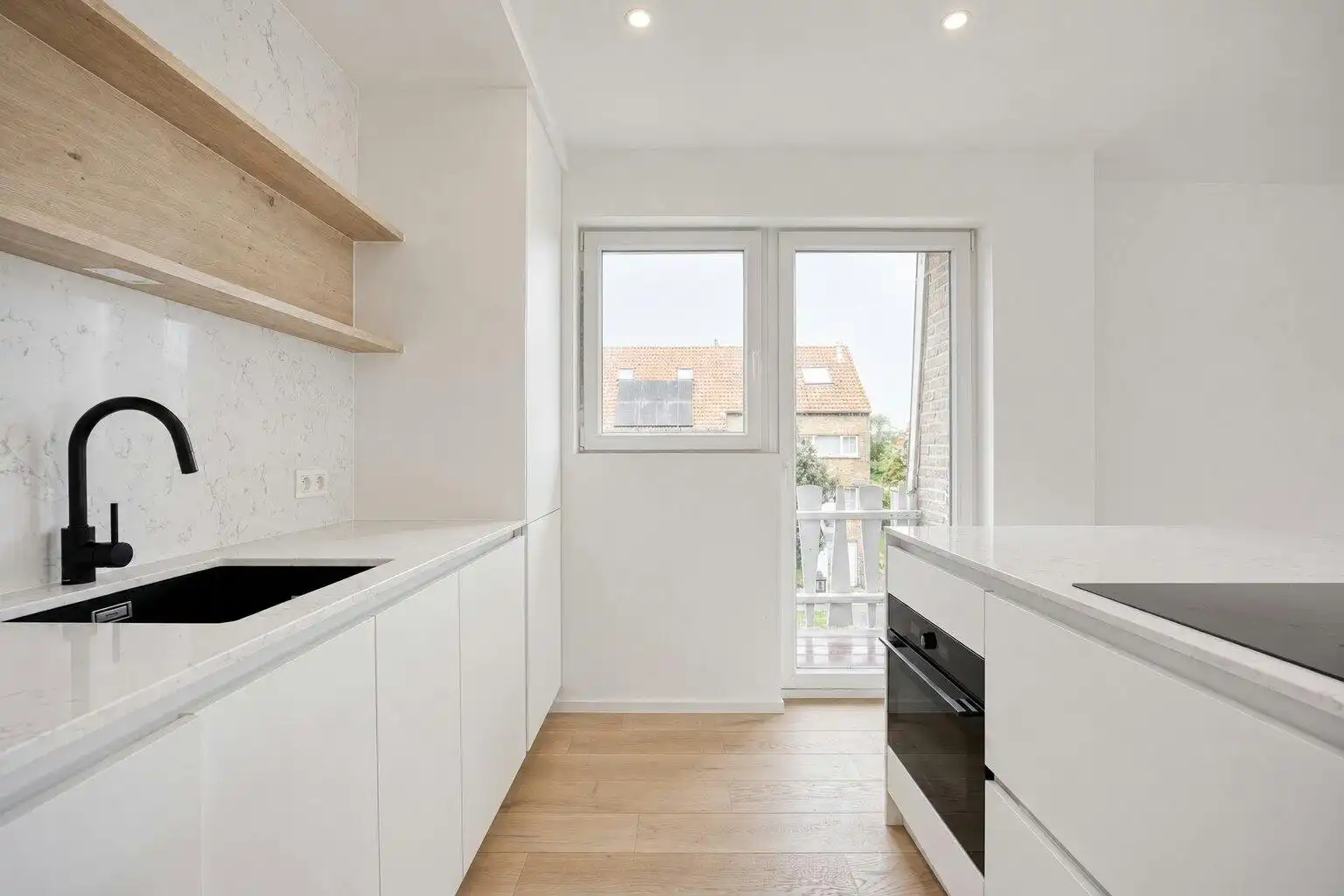 Gerenoveerd 3 slaapkamer appartement te koop in Zeebrugge foto 6