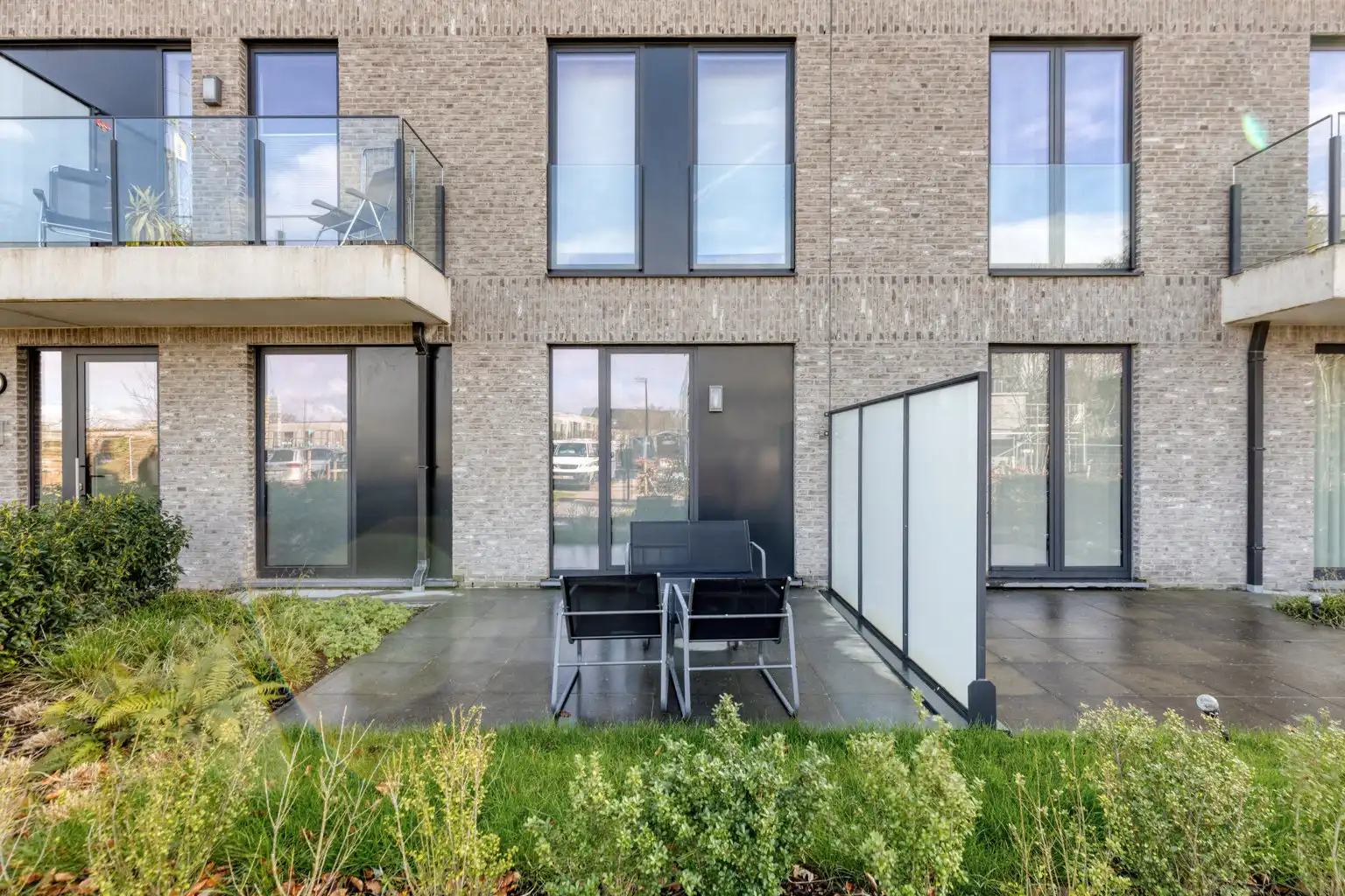 Gelijkvloers 2-kamerappartement voor op een toplocatie foto 21