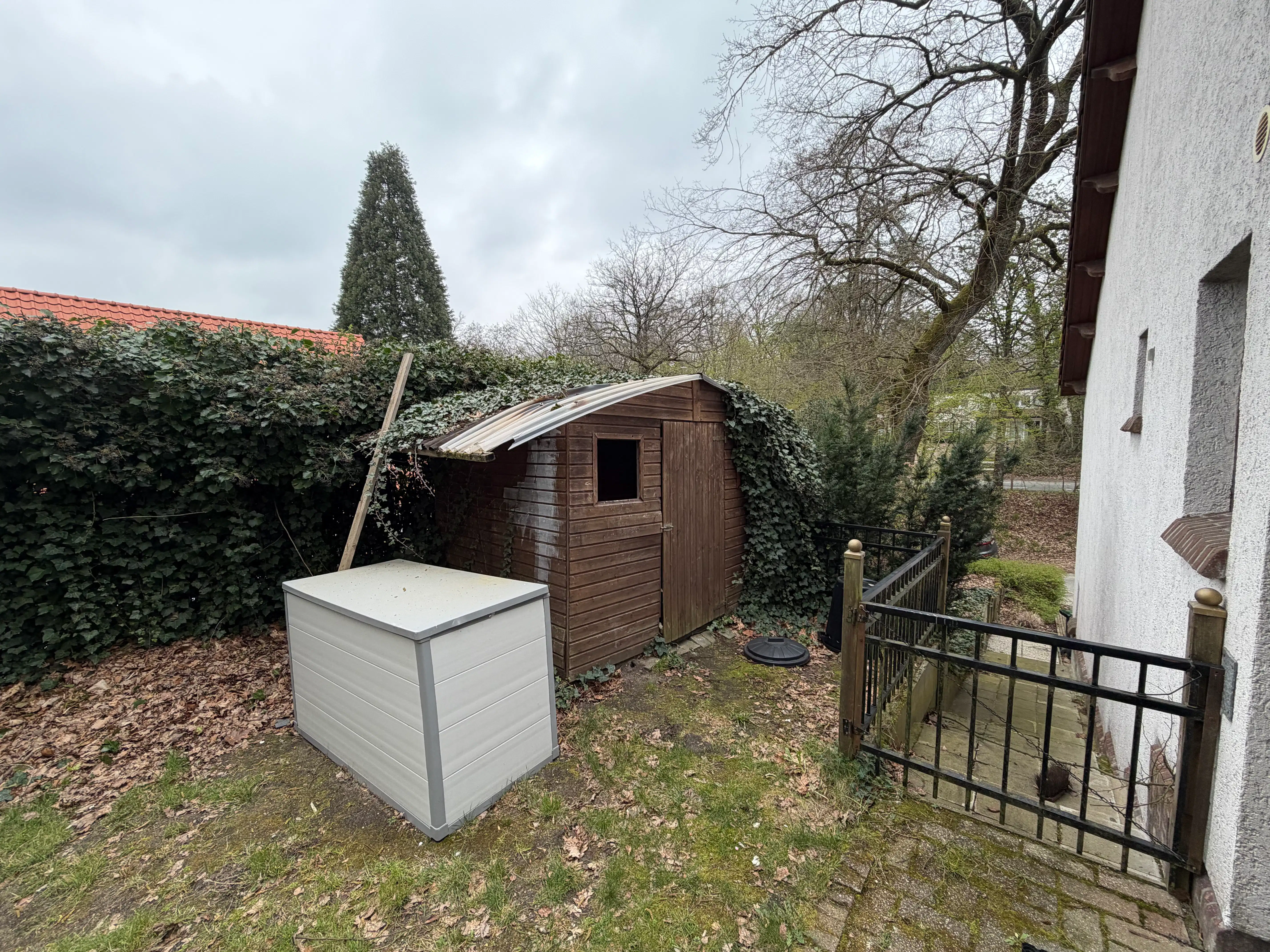 Genk, Winterslagstraat 251: Ruime gezinswoning met 3 slaapkamers, garage en zuidwest-gerichte tuin ! foto 22