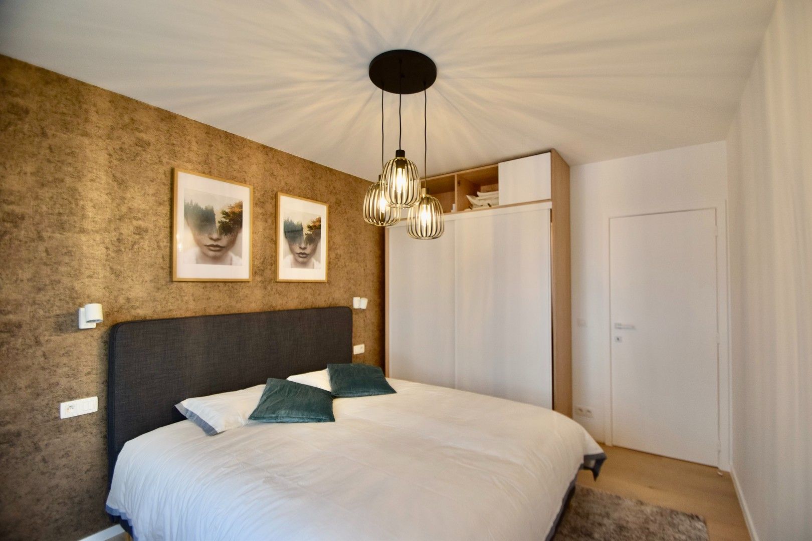 Gerenoveerd appartement met 3 slaapkamers in Duinbergen, vlakbij het strand. foto 17