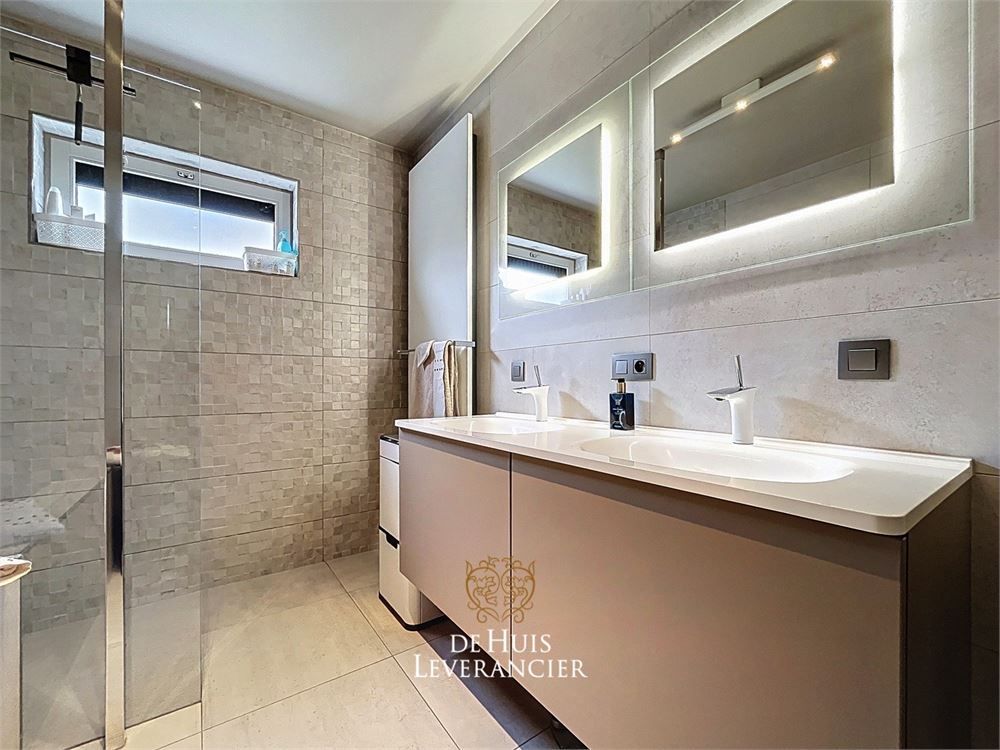 Exclusief wonen in Kontich ? Luxe, rust & ruimte met tuin met zwembad te koop ! foto 19