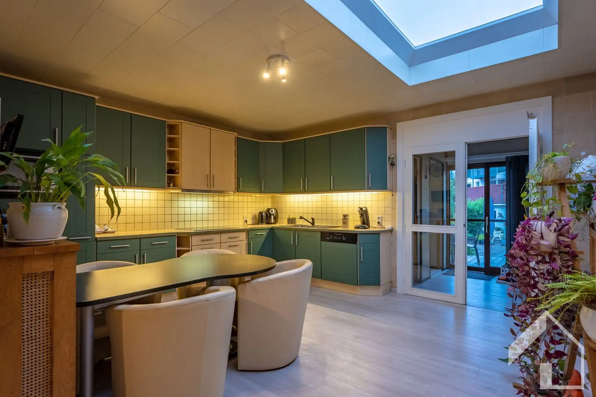 Ruime woning met 3 à 4 slaapkamers foto 5