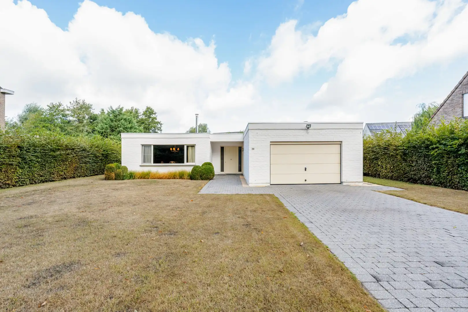 Huis te koop in Lievegem foto 2