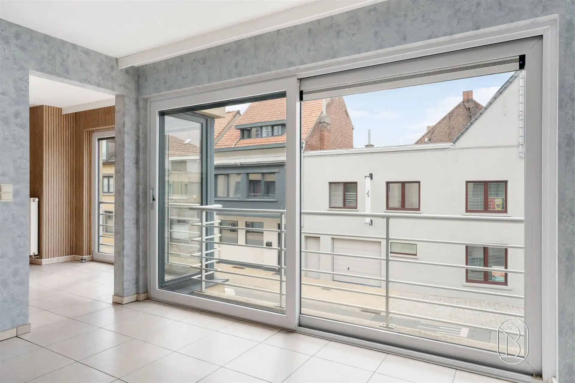 Ruim appartement met 2 slpk op topligging in Oostrozebeke foto 4