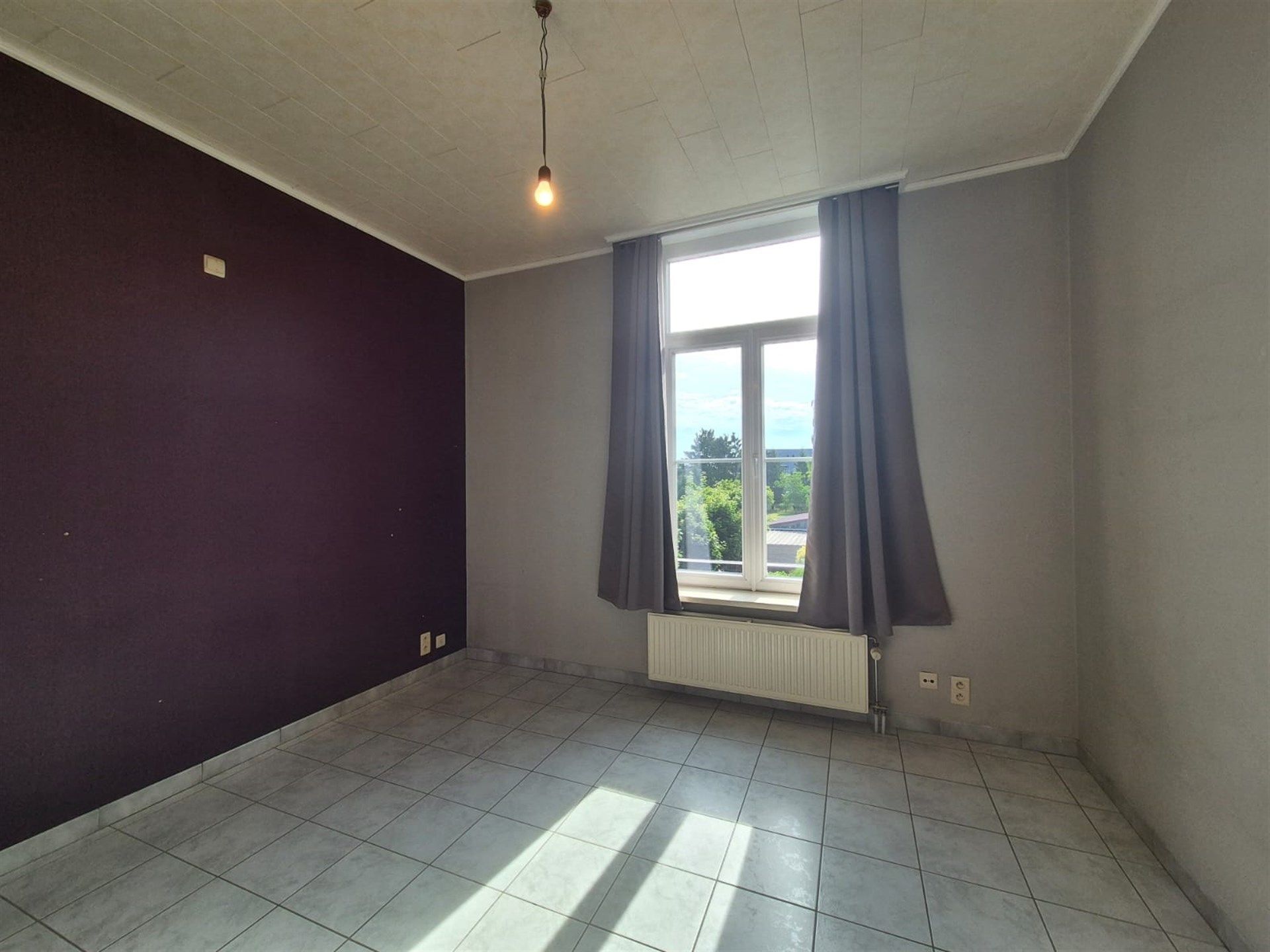 Zeer centraal en rustig gelegen, zeer ruim duplexappartement op de eerste verdieping met privéparking voor 2 wagens. foto 18