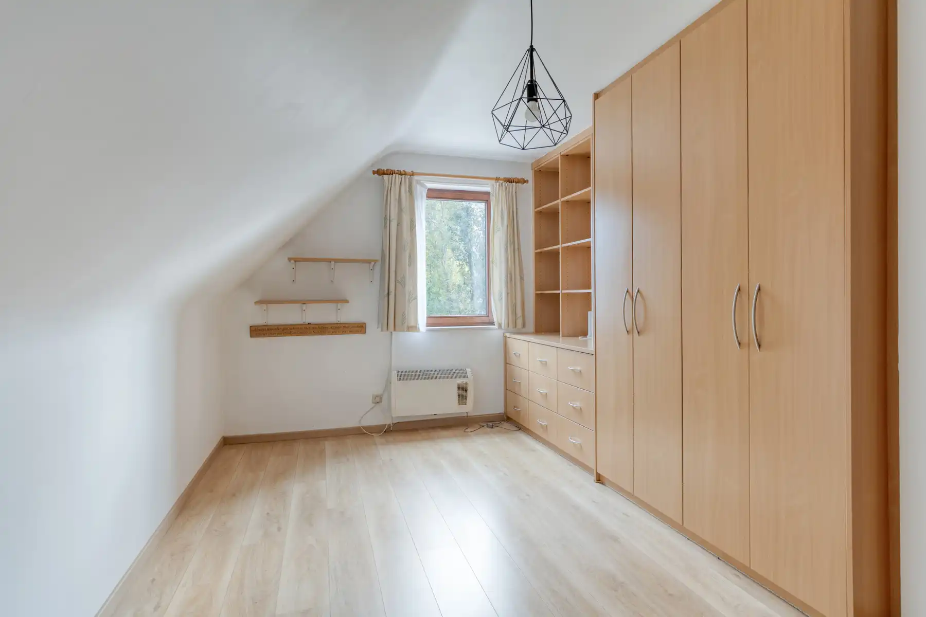 WSB-immo: Ruime 4-gevelwoning met veel potentieel op 11a19ca foto 14