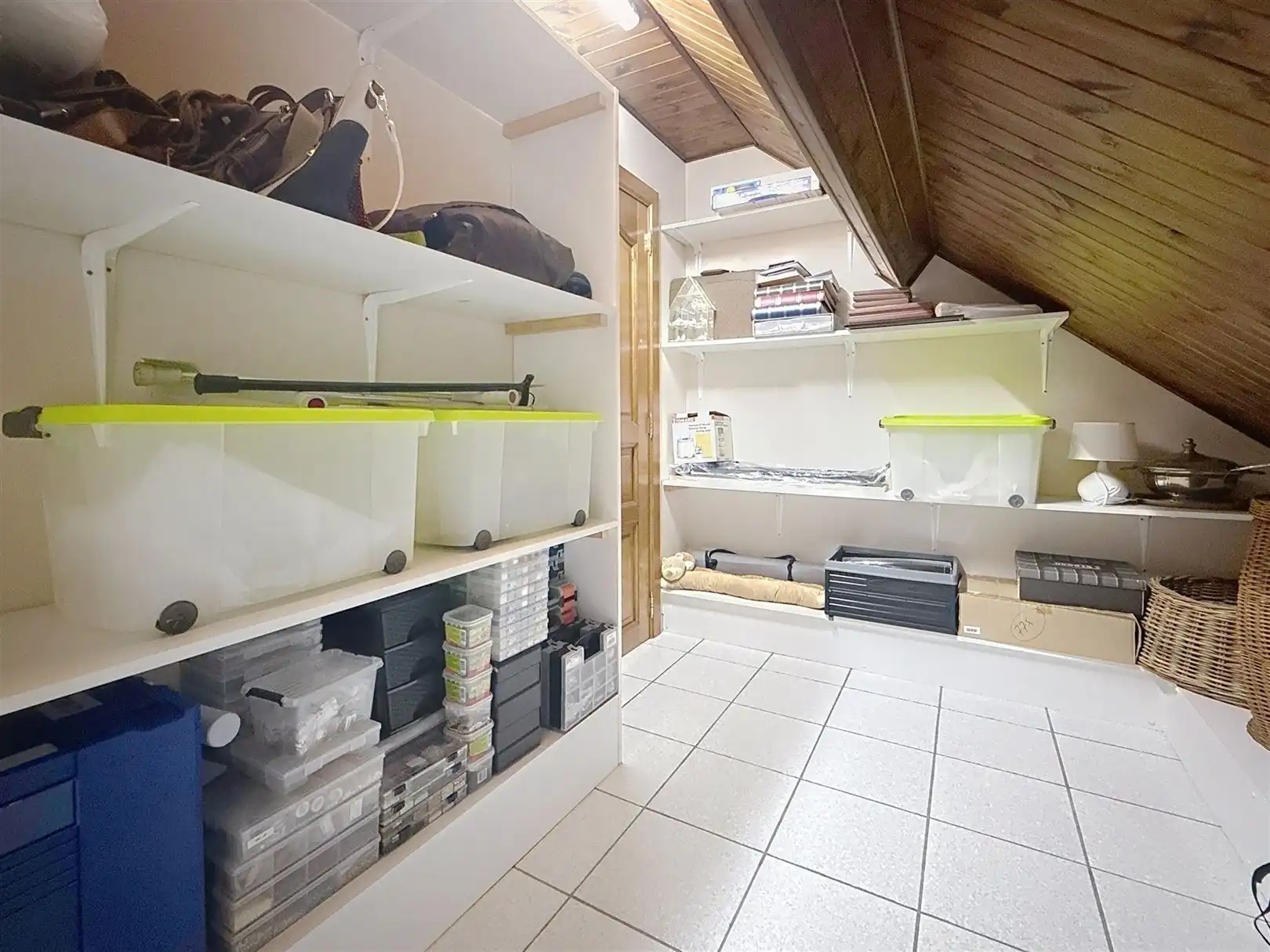 Ruime open bebouwing met 4 slpks, veranda, tuin, garage, 8a  foto 28