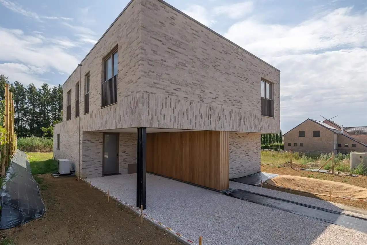 Instapklare nieuwbouwwoning met 4 slaapkamers, 2 badkamers en E-peil 9 foto 6