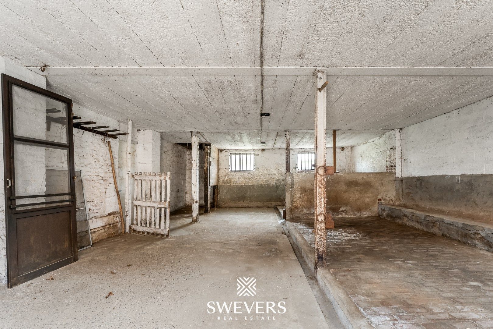 Te renoveren hoeve met charme op ruim perceel in Wellen foto 16