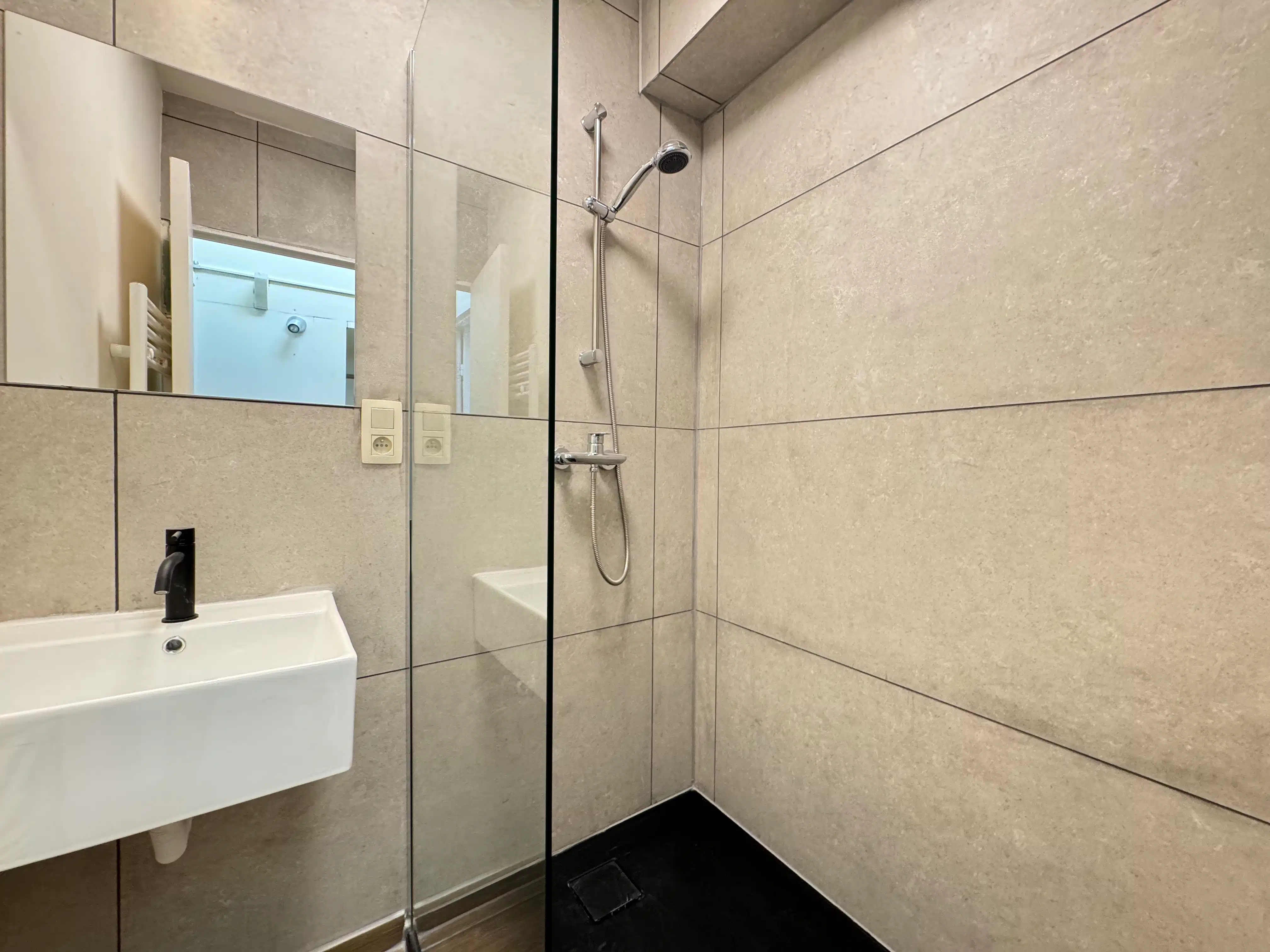 Instapklare woning op rustige locatie foto 10