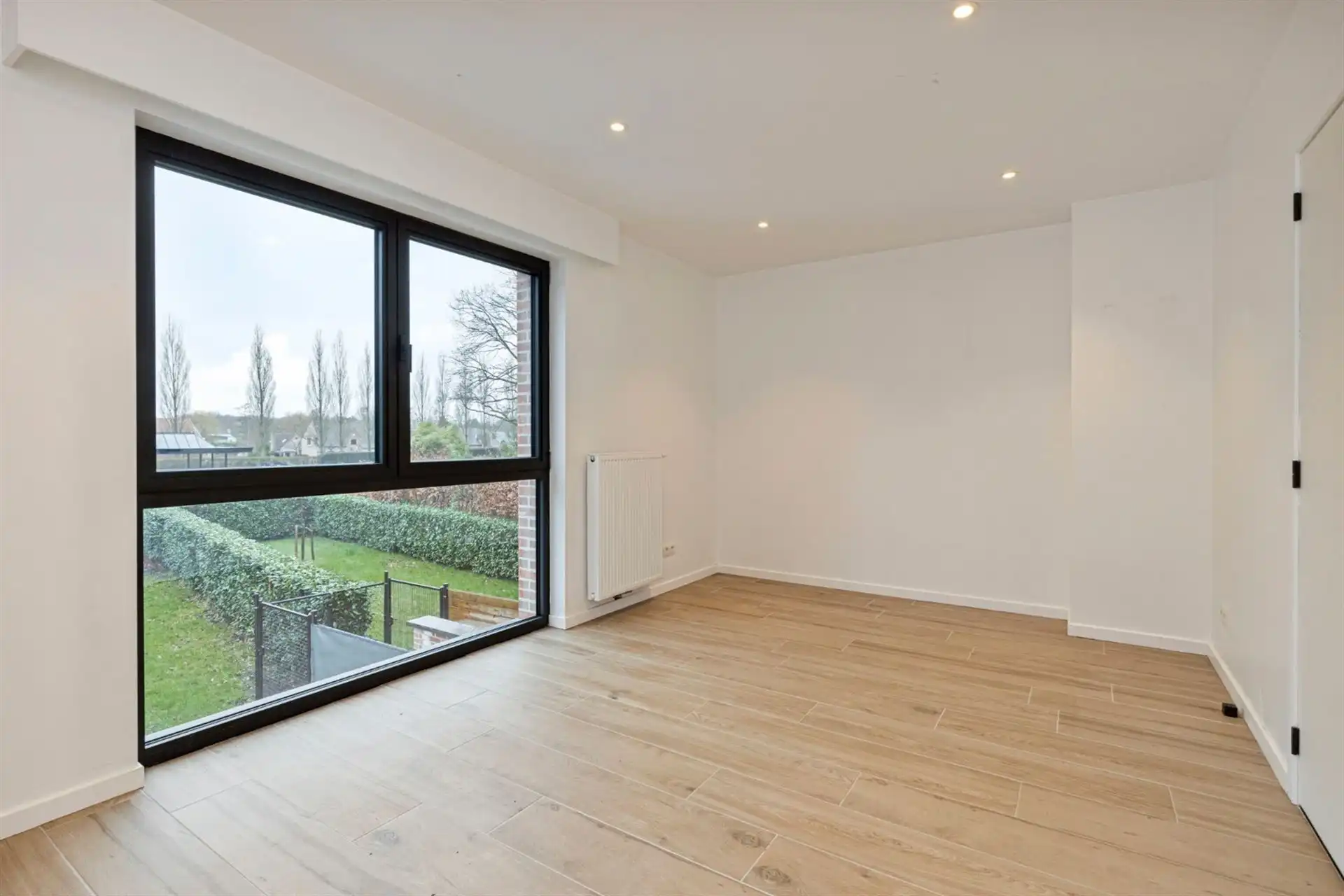 Gerenoveerde woning met 3 slpk op een zeer centrale ligging! foto 8