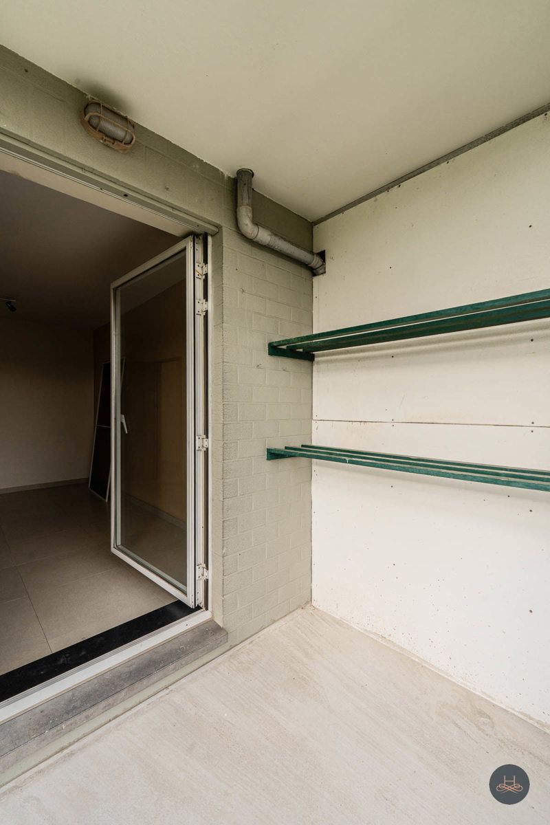 Vernieuwd 2 slaapkamer appartement met topligging foto 25