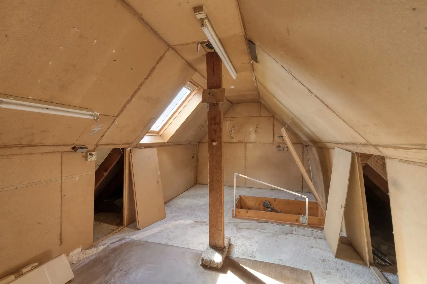 Ruim duplexappartement met 3 slaapkamers en garage! foto 14