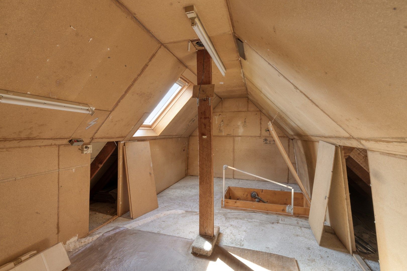 Ruim duplexappartement met 3 slaapkamers en garage! foto 14