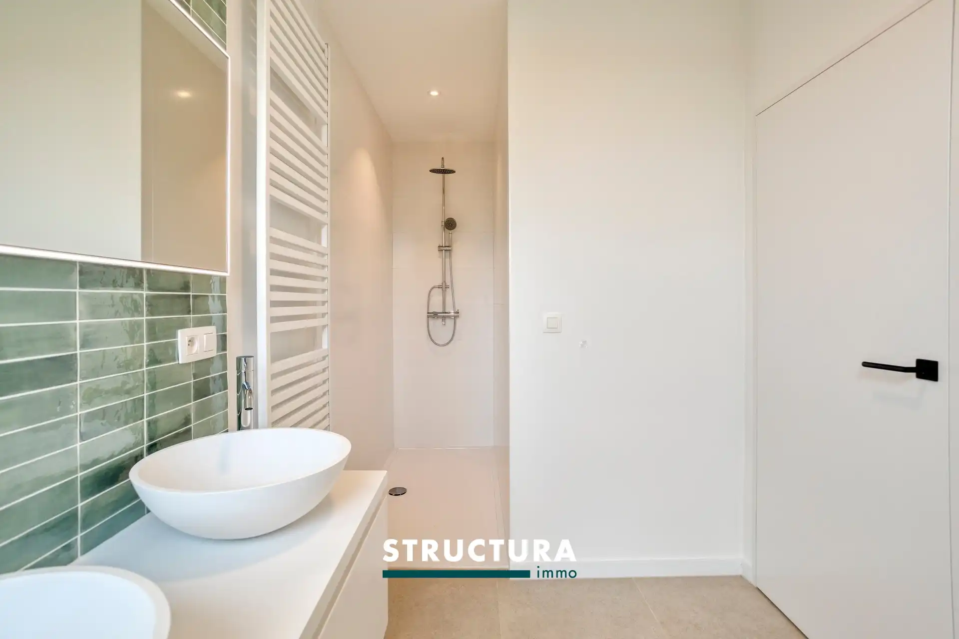 High end nieuwbouwoning met drie slapkamers foto 32