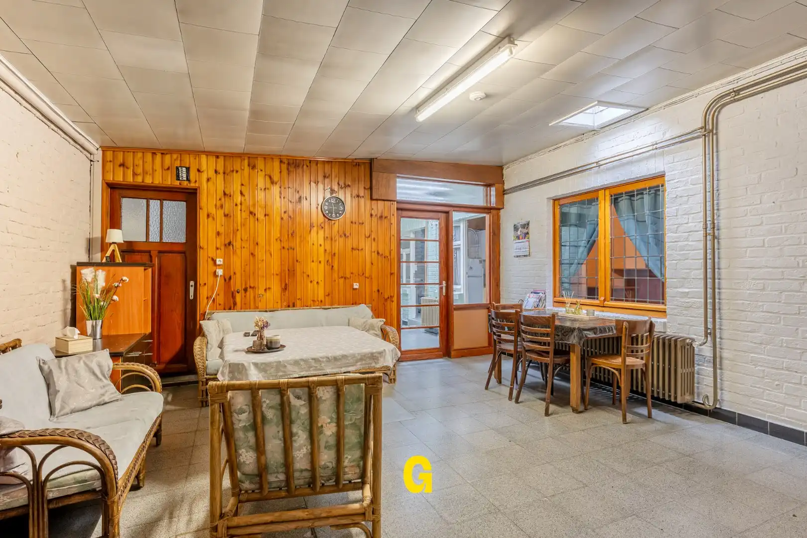 Ruime woning van 293 m² met inpandige garage en tuin foto 6