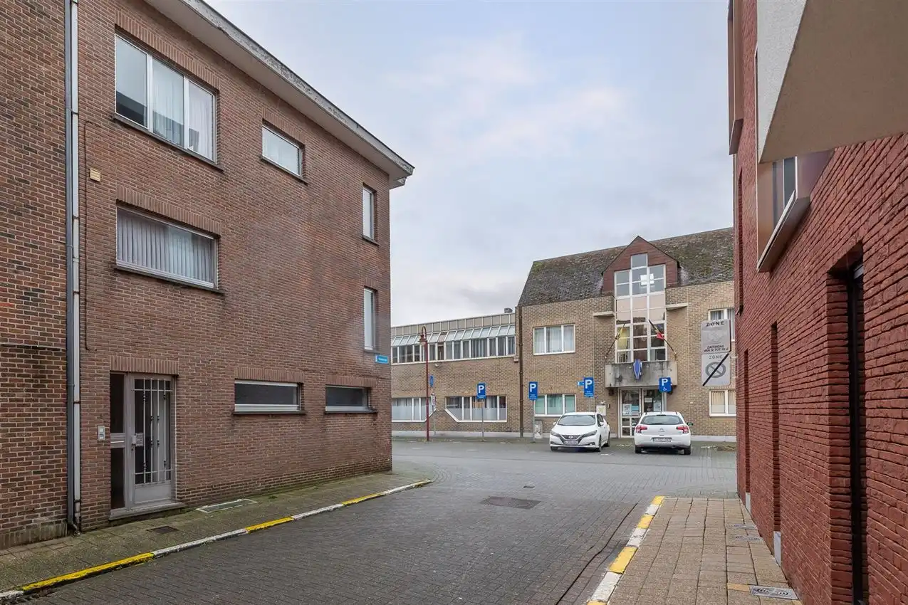 Stadswoning met 2 slk en ruimte inpandige garage foto 27