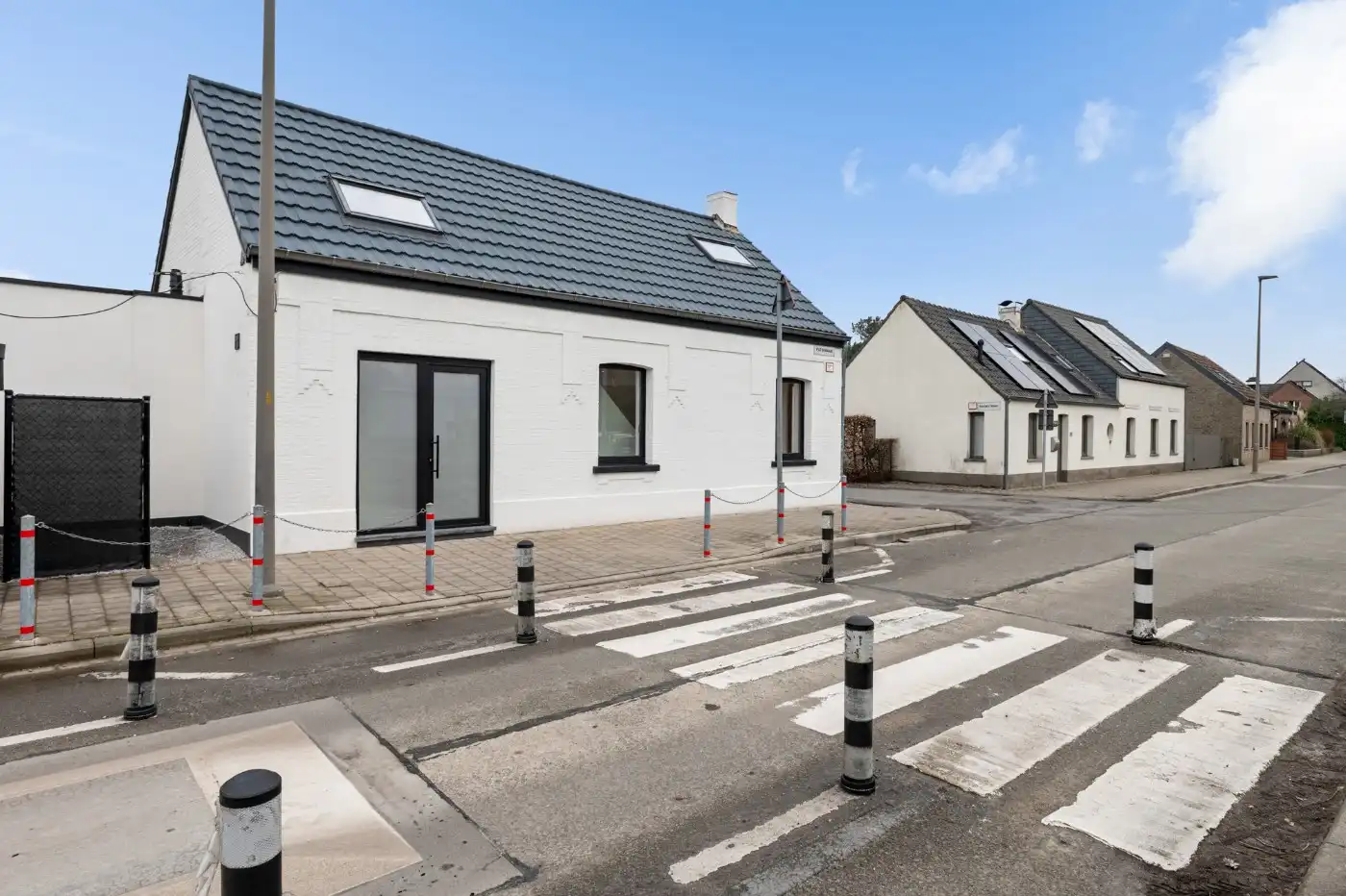 Prachtig gerenoveerde open bebouwing met 3 slpk. en autostaanplaats foto 24