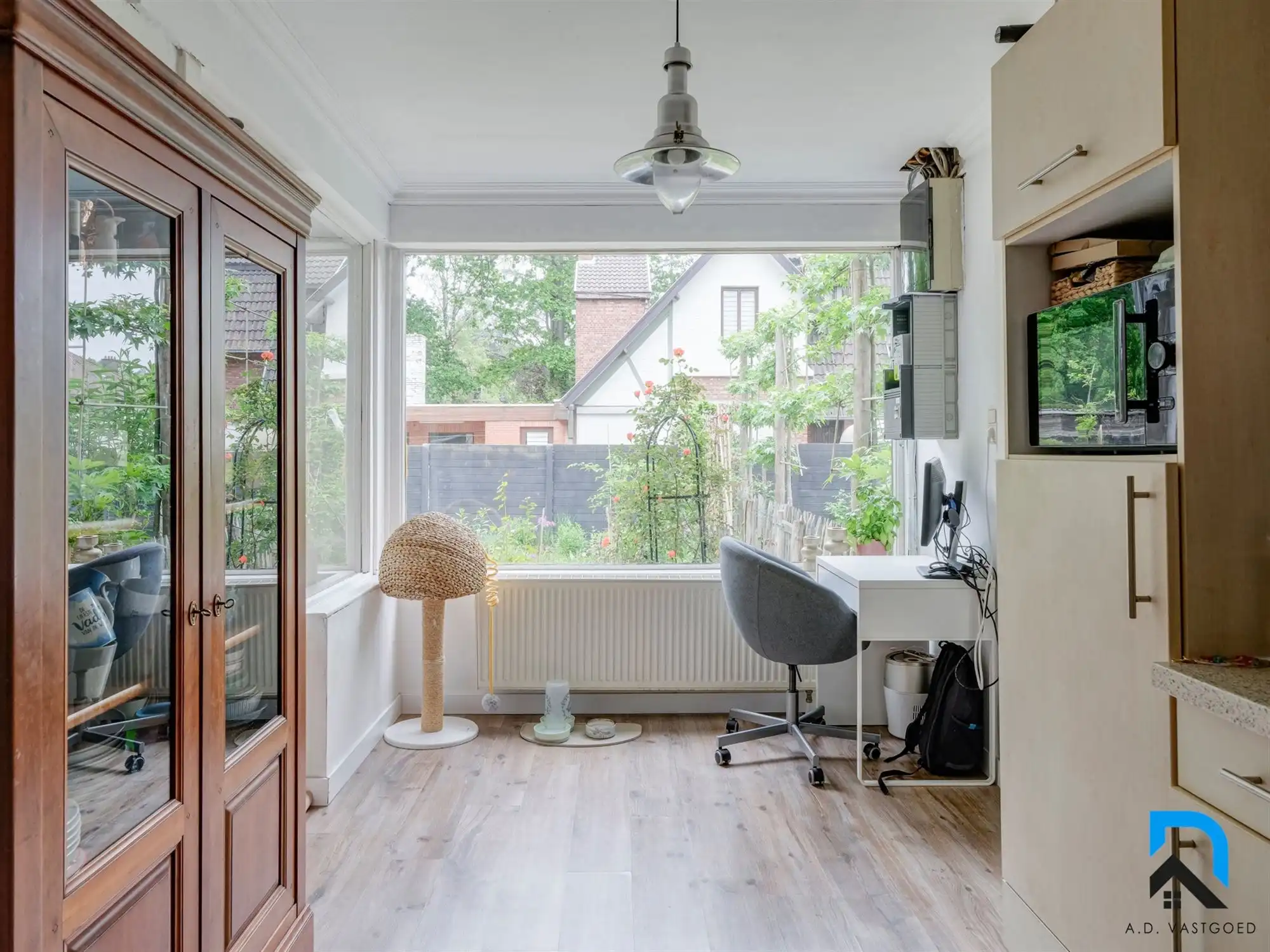 Mooie woning met tuin op toplocatie foto 9