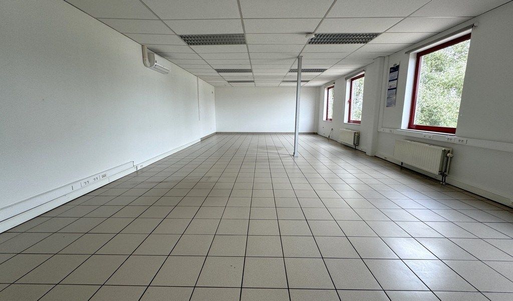 Bedrijfspand te huur in KMO-zone nabij N16 te Bornem foto 22