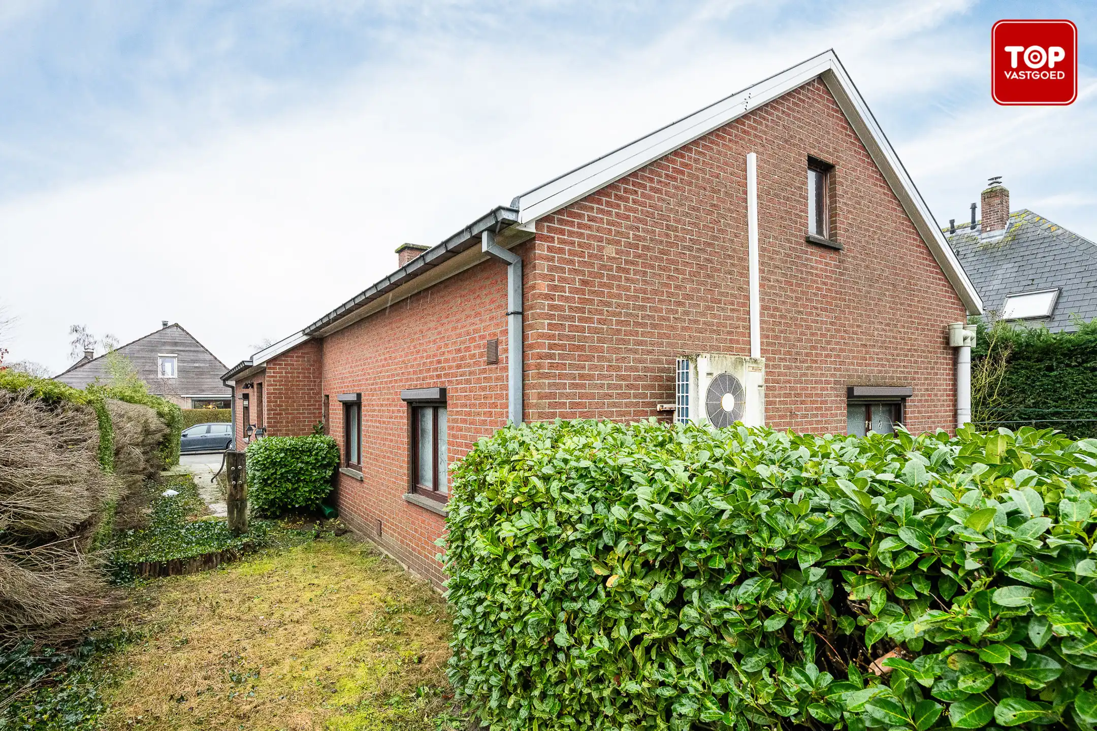 Ruime woning met veel potentieel in rustige wijk foto 22