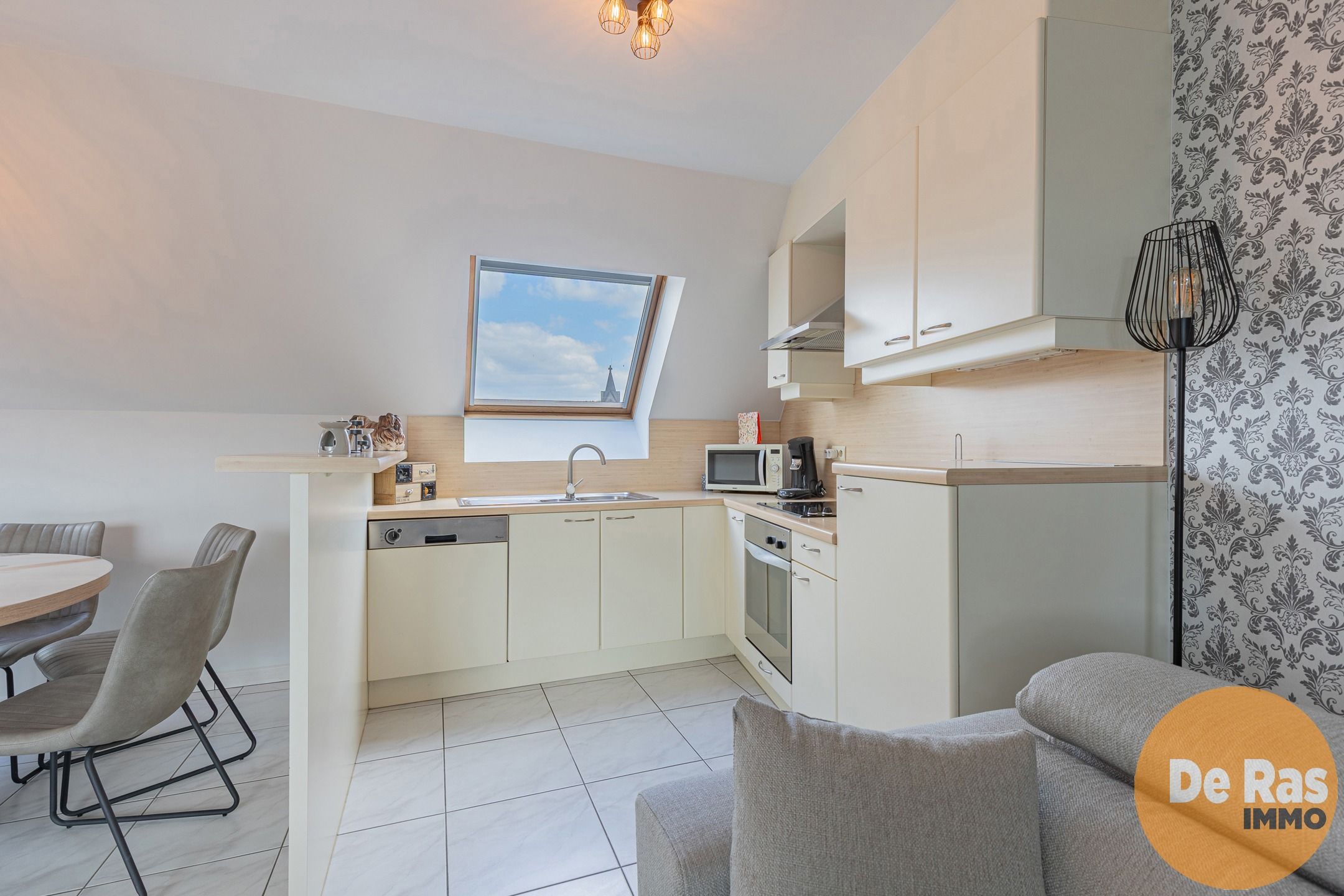 Schitterend dakappartement met terras en staanplaats foto 6