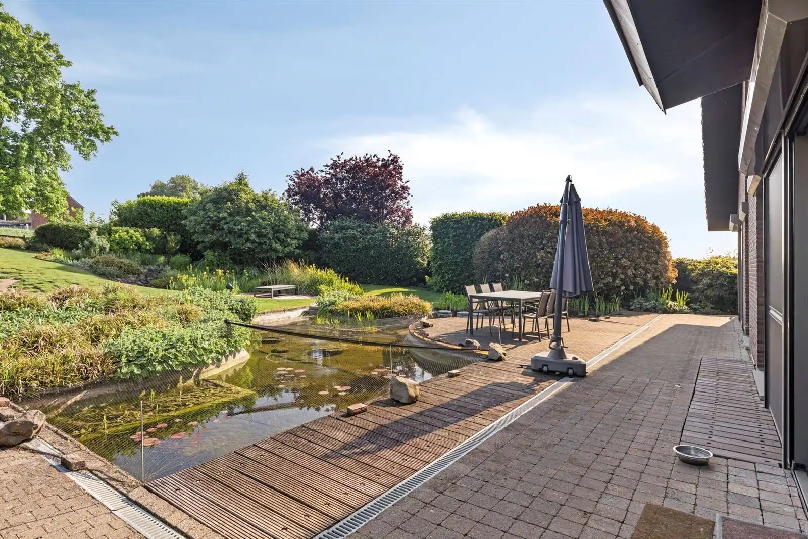 Gerenoveerde villa (450m²) met 4 à 5 slaapkamers op 17a 05ca foto 31