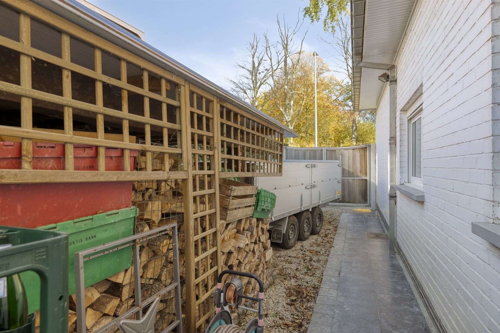 Karaktervolle, ruime villa met 4 slaapkamers foto 27