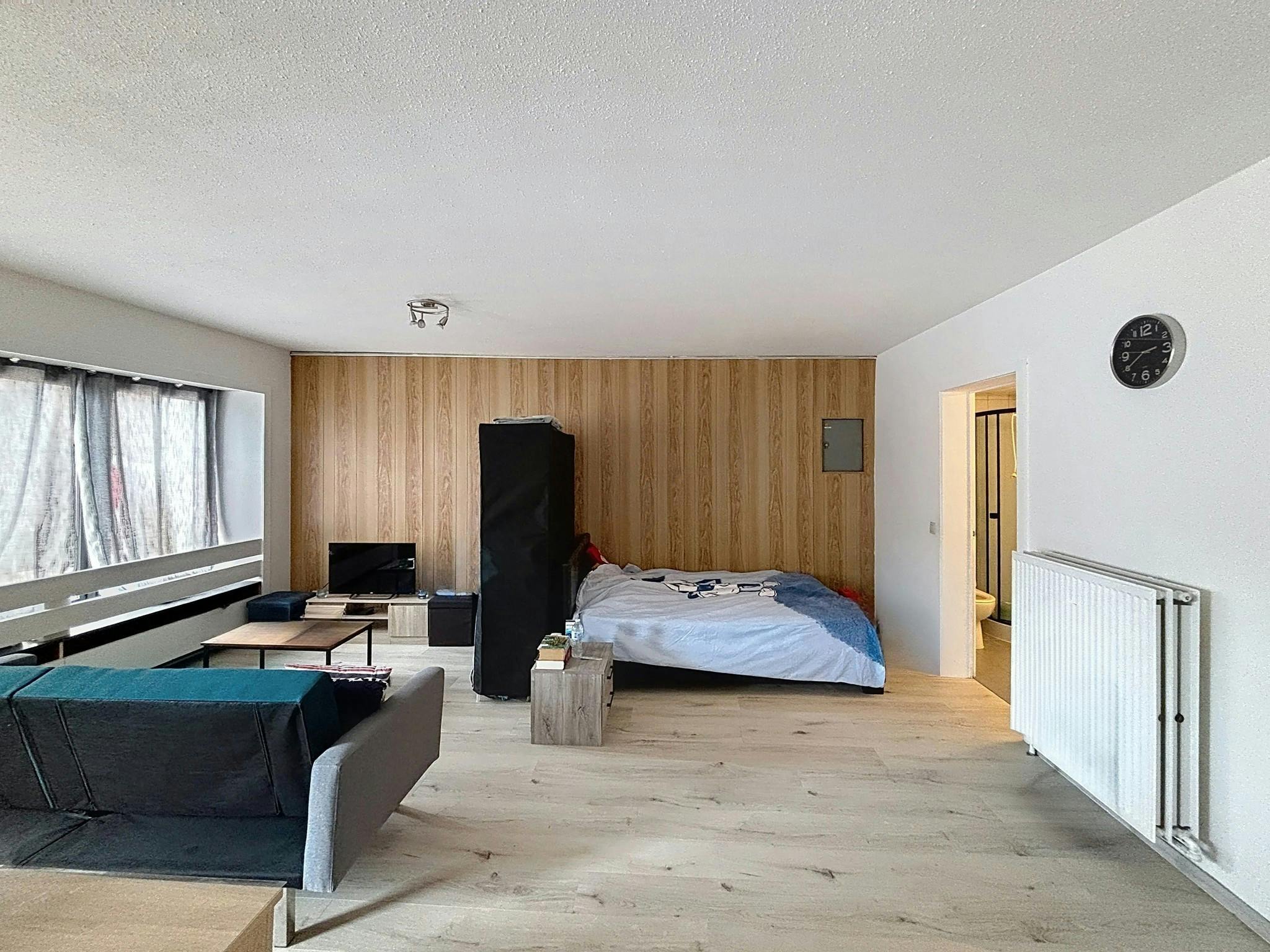 Centraal gelegen studio te koop in Kortrijk!  foto 3