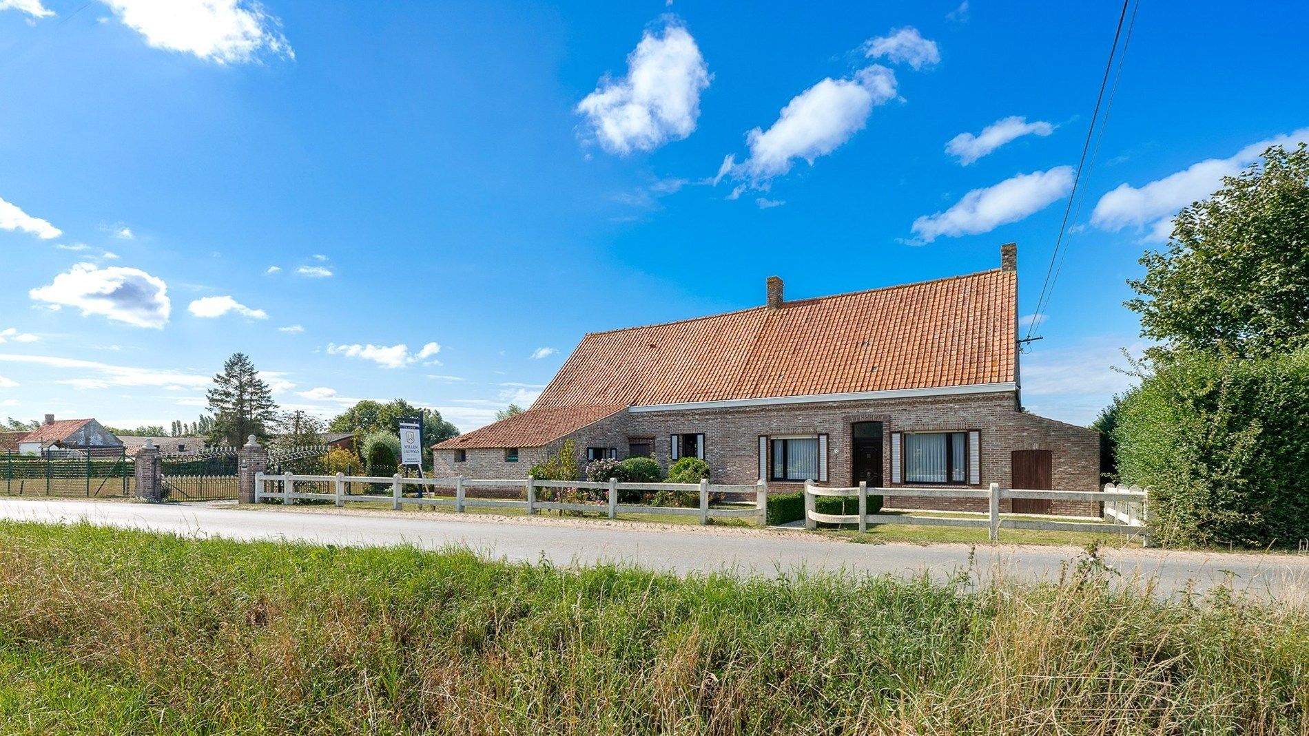 Hoeve schitterend gelegen te Damme foto 5