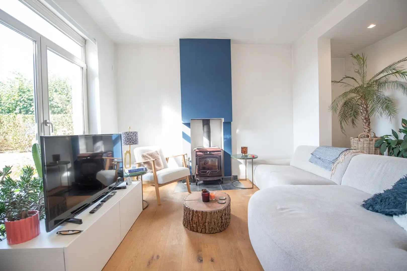 Uitzonderlijk charmante woning op toplocatie in Olsene! foto 4