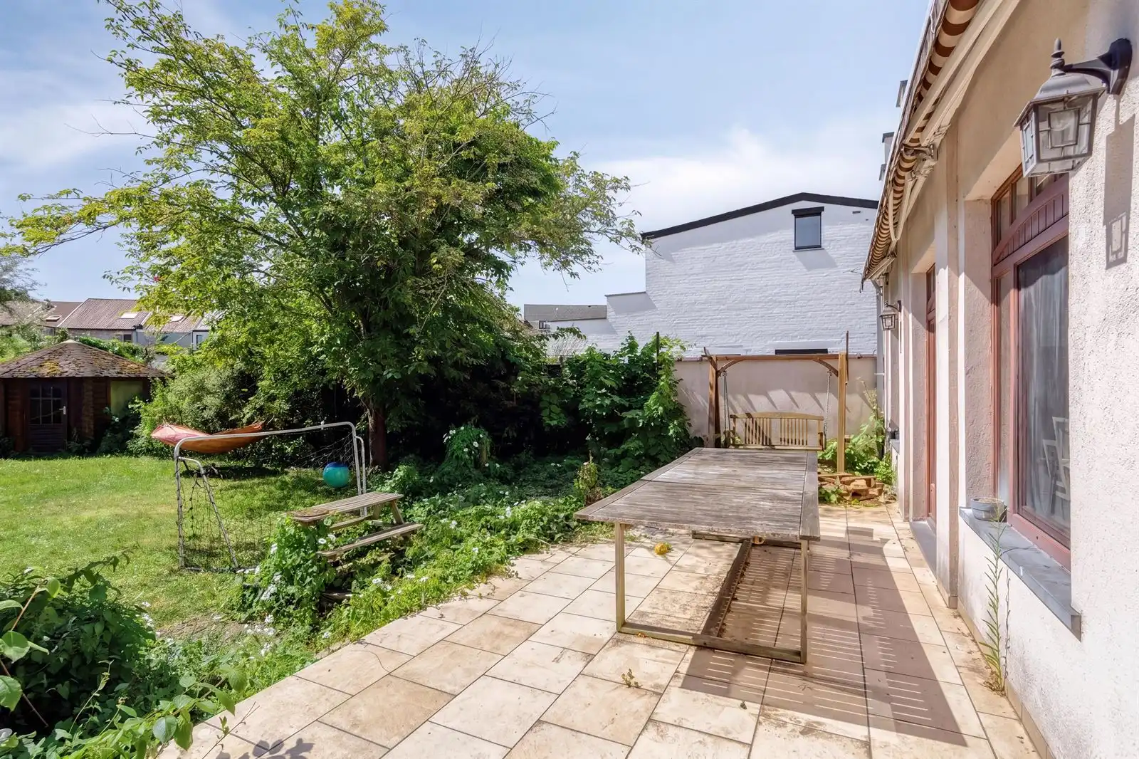 Ruime woning met 5 slaapkamers,tuin en garage foto 6