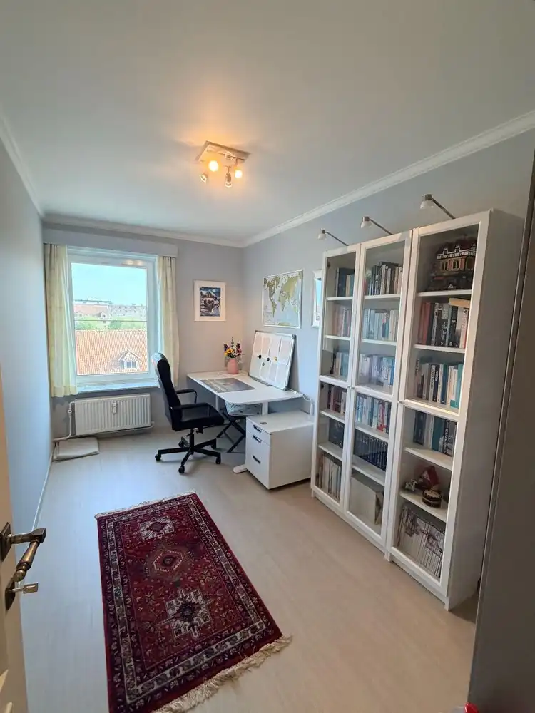 Instapklaar, prachtig gerenoveerd 2-slaapkamerappartement MET garagebox foto 12