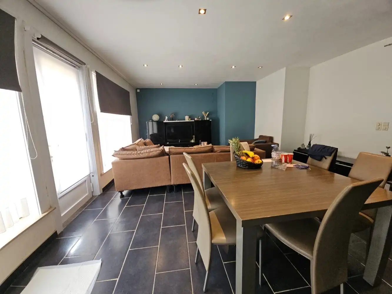 Ruim handelspand met woongelegenheid foto 10