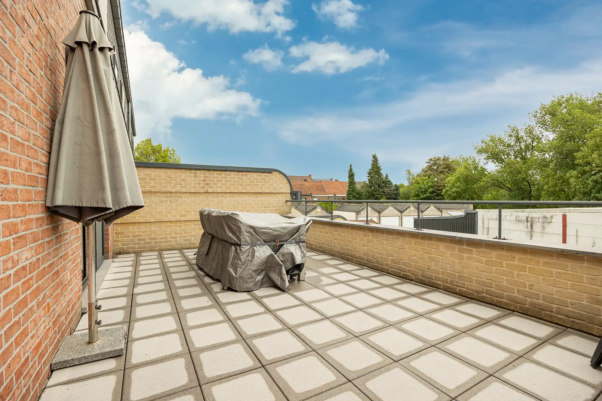 Duplexappartement met 3 slaapkamers, garage en riant terras. foto 12