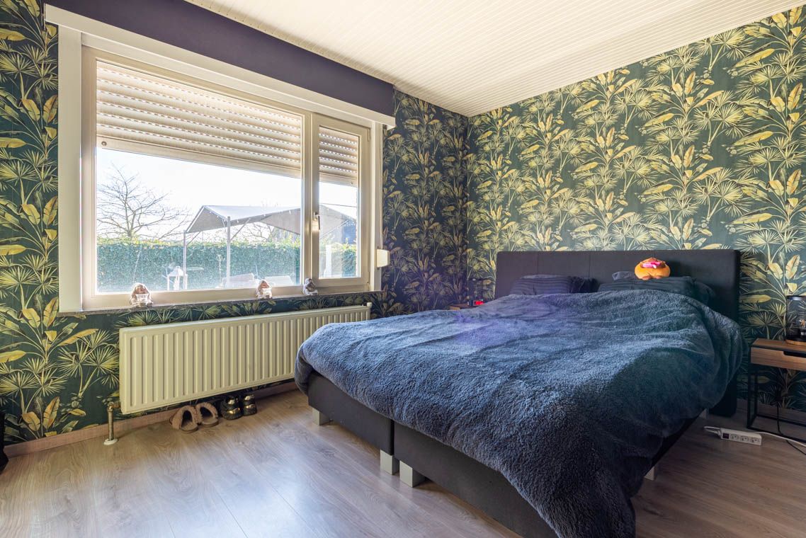 Woning met 3 slaapkamers op mooie locatie, 6are 23ca, dicht aan natuur, centrum en station foto 9