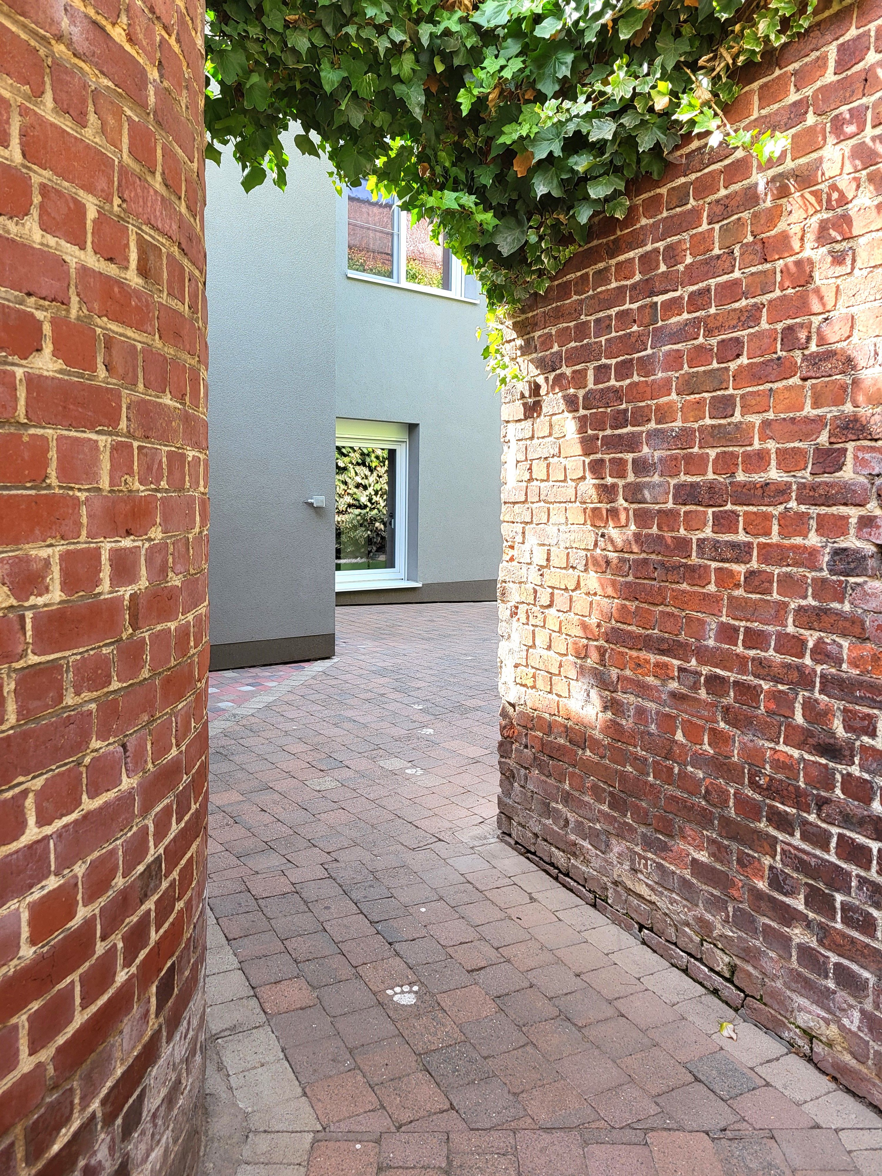 Knap gerenoveerde stadswoning op 194m² met tuin en garage. Topper! foto 4