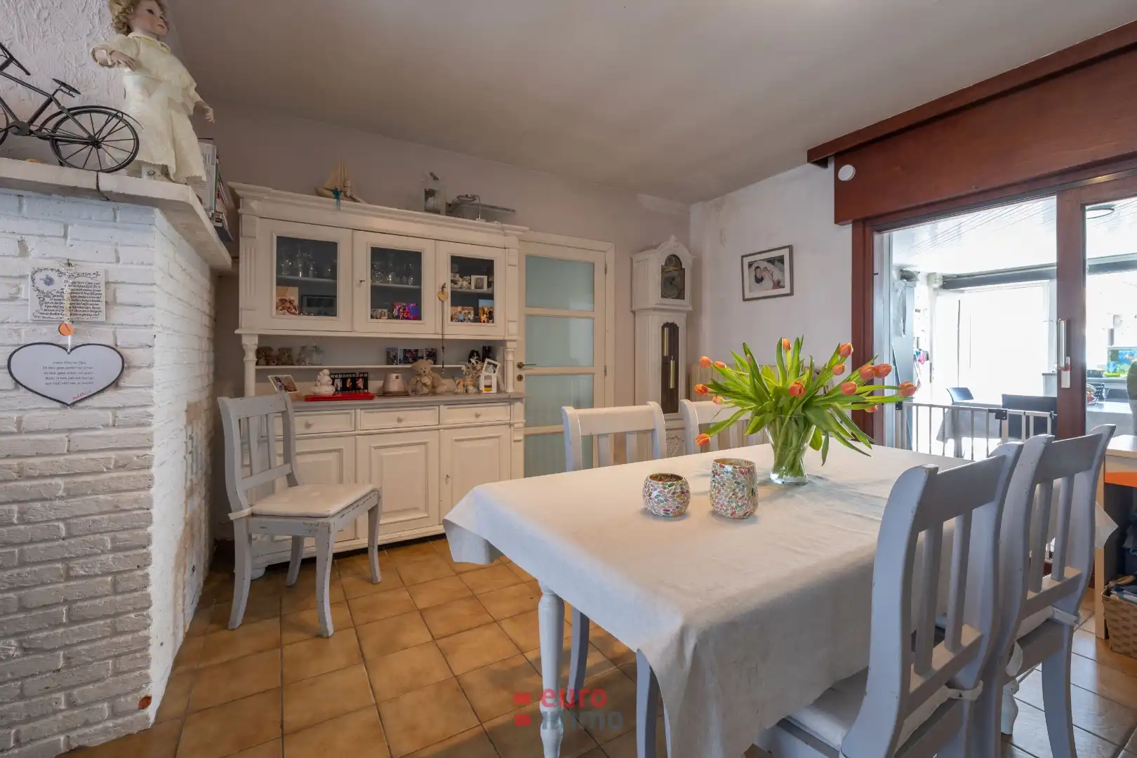 Ruime rijwoning met 4 slaapkamers in het pittoreske Ramskapelle foto 9