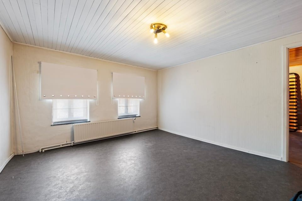CHARMANTE WONING MET 3 SLKS EN EEN PRACHTIGE TUIN MET TAL VAN MOGELIJKHEDEN foto 28