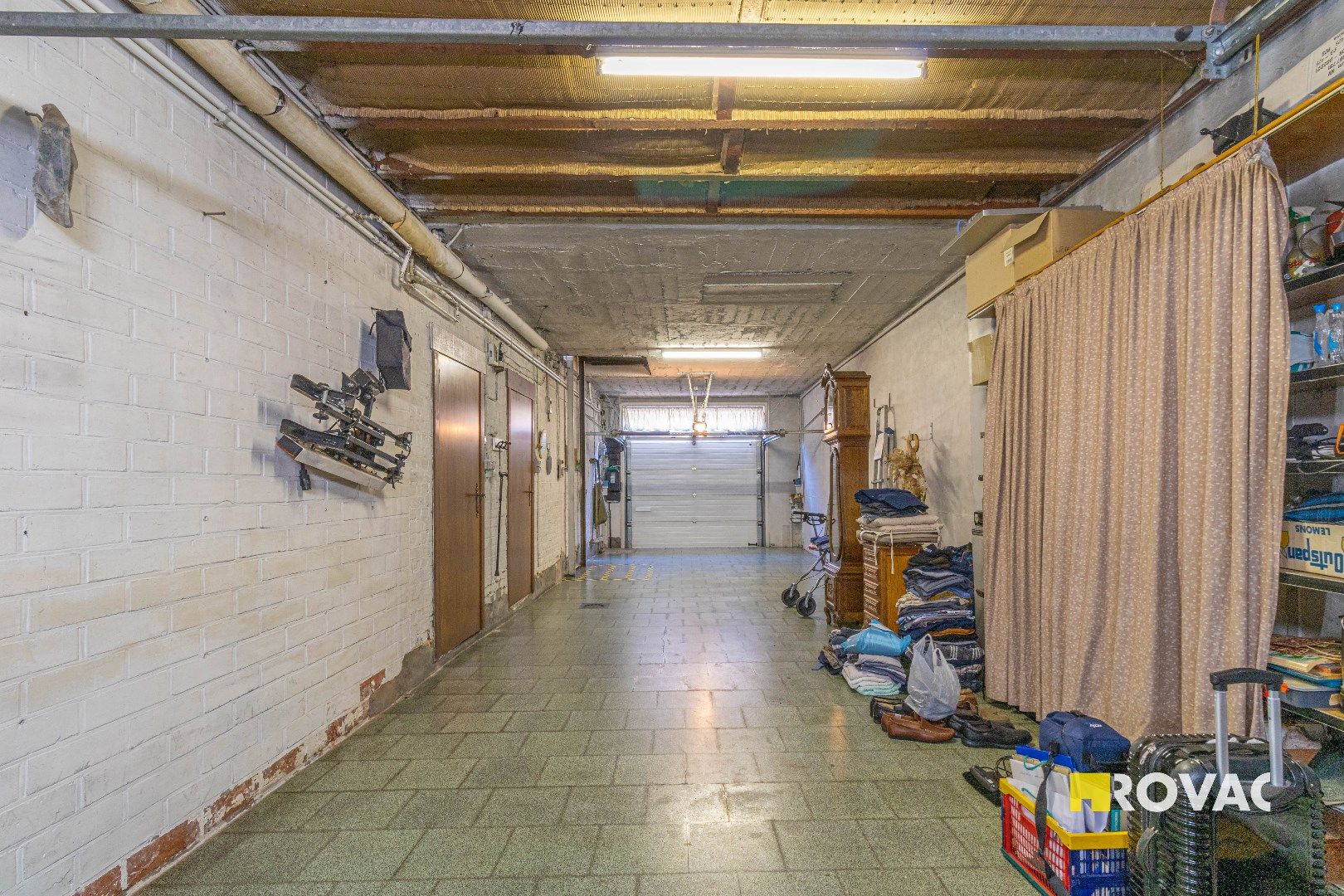 Zeer ruime woning met veel potentieel nabij centrum foto 12