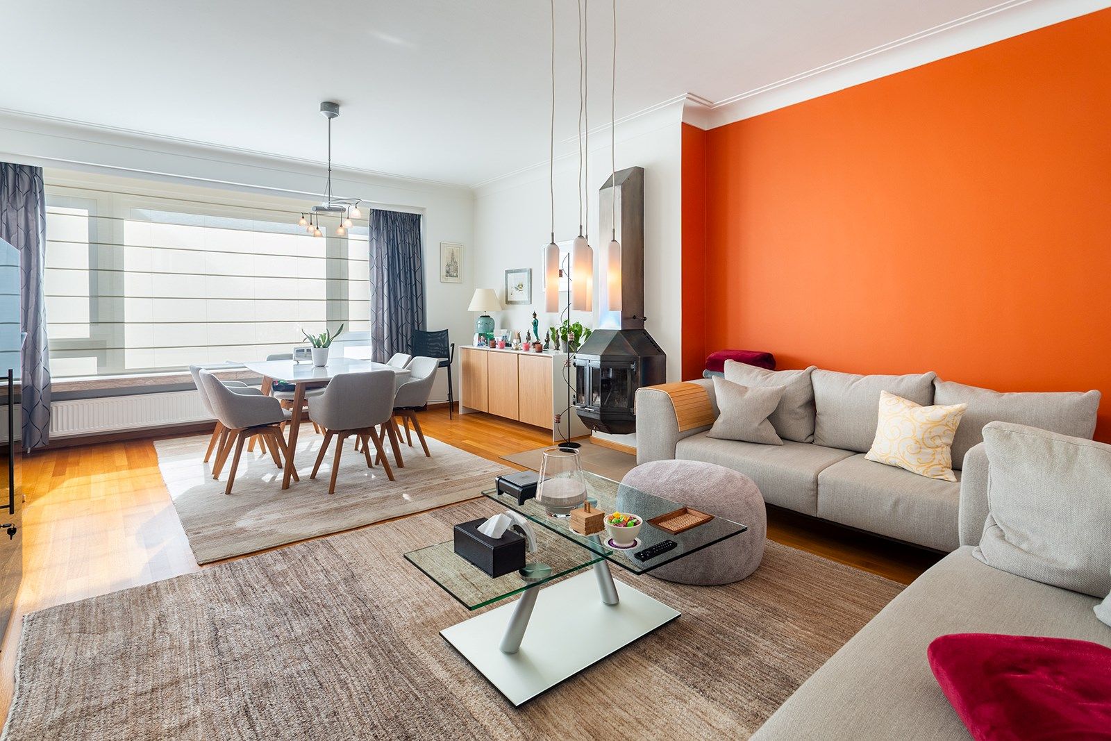 Luxueus 100% instapklaar 2-slaapkamer appartement foto 3