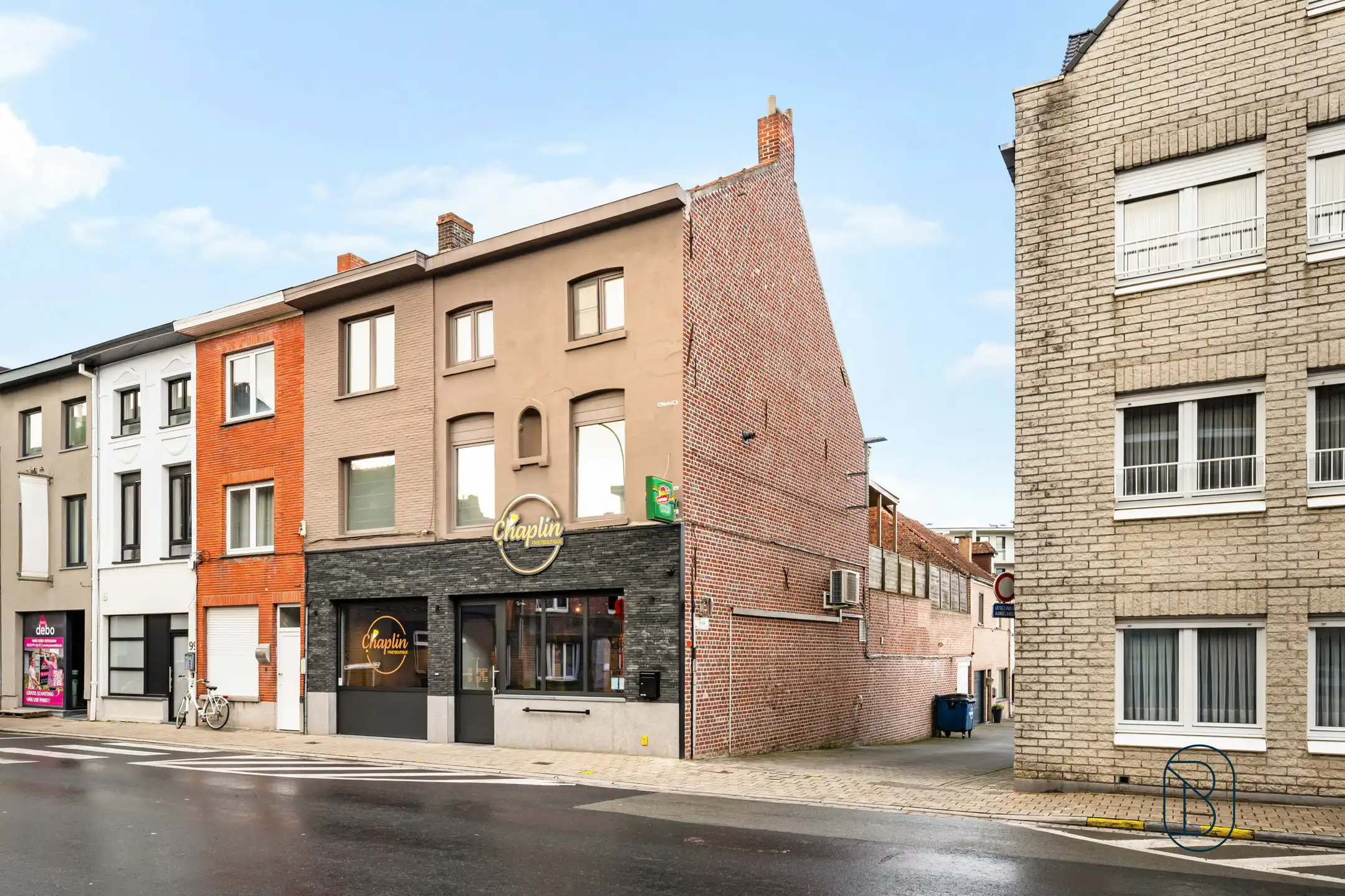 Topgelegen frituur en instapklaar duplex appartement foto 27