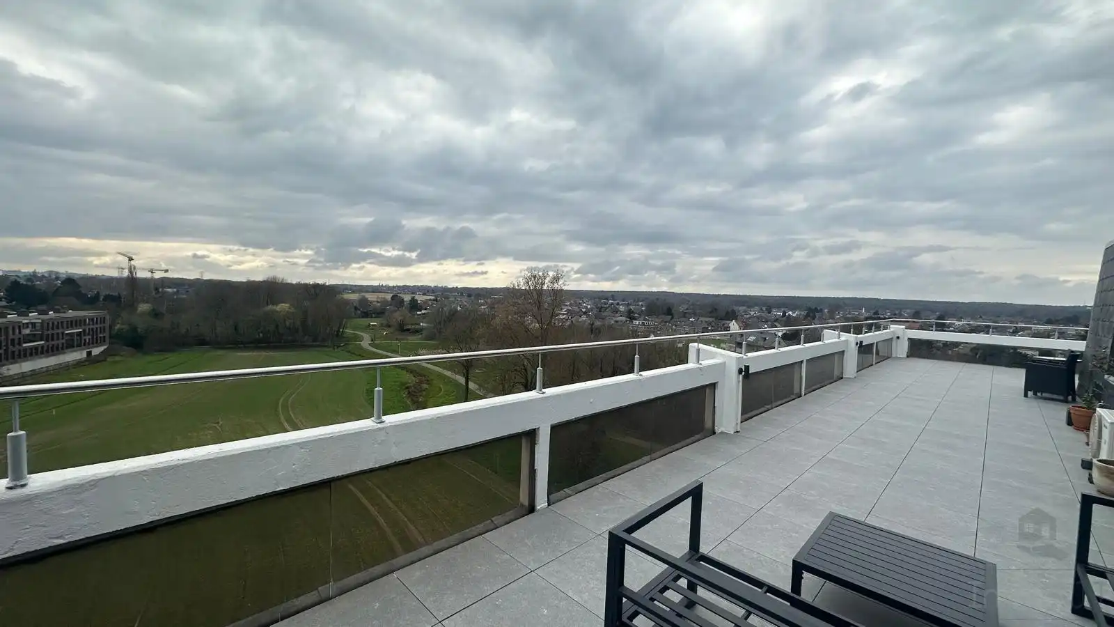 Appartement in het centrum met panoramisch zicht. foto 17